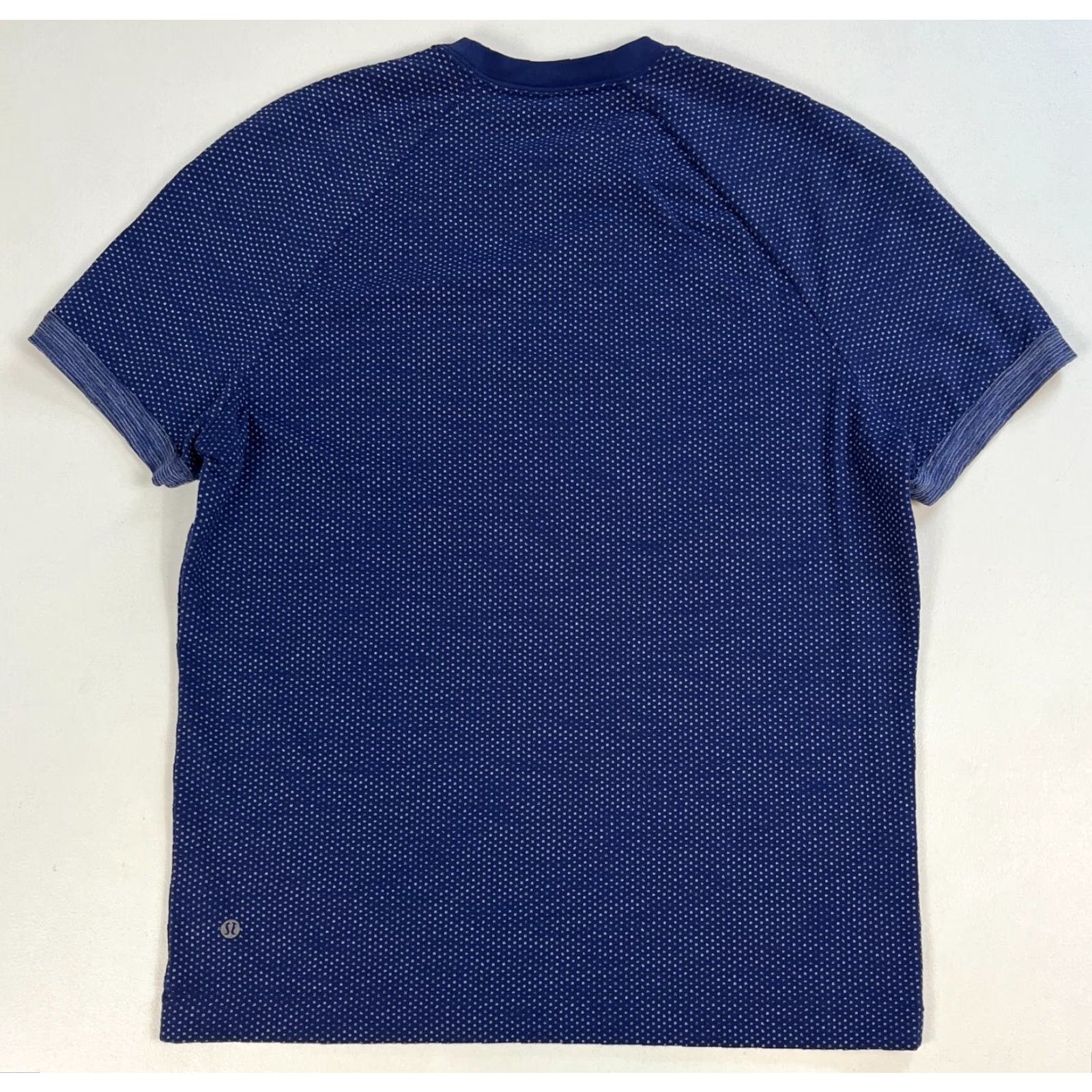 Lululemon Lululemon Men’s Roll Out Crew Short Sleeve T-Shirt Sz L Blue Size US L / EU 52-54 / 3 - 5 Thumbnail