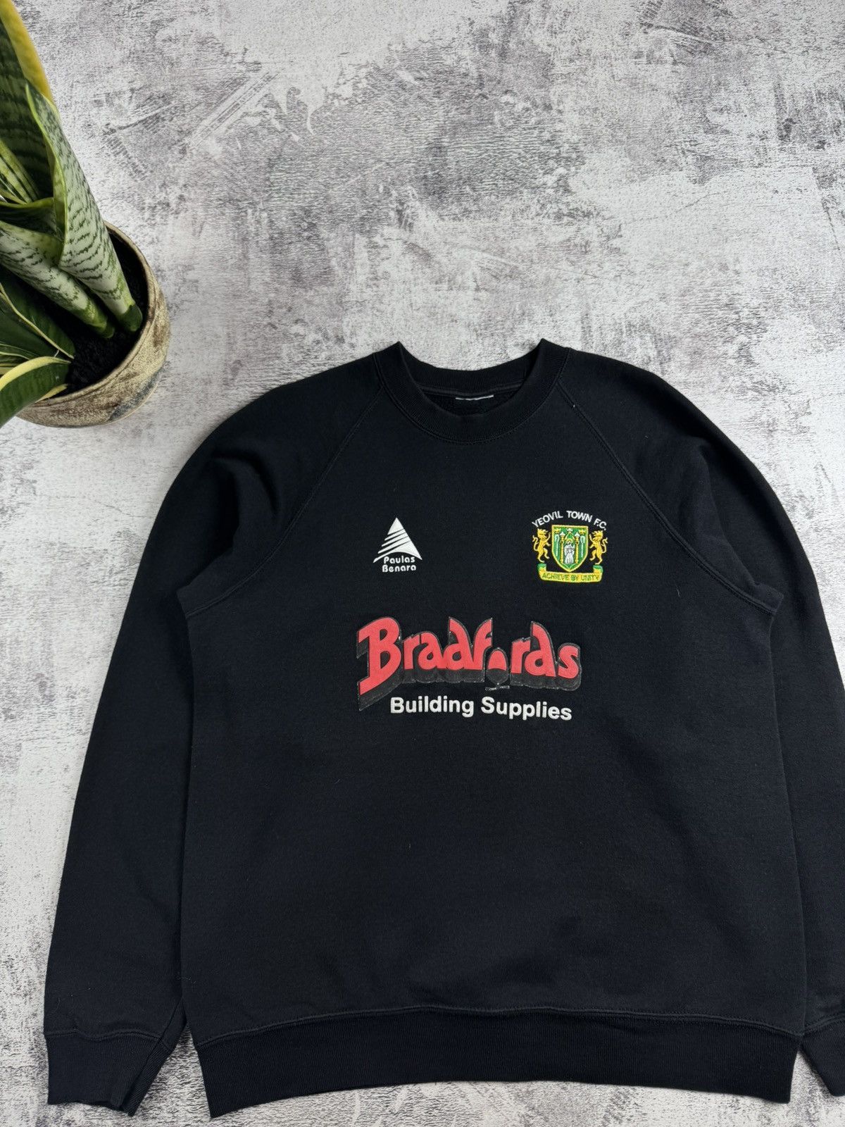 Vintage Yeovil Town FC 00s Paulas Benara Men’s Black Medium Soccer Pullover Sweatshirt Size US M / EU 48-50 / 2 - 4 Thumbnail