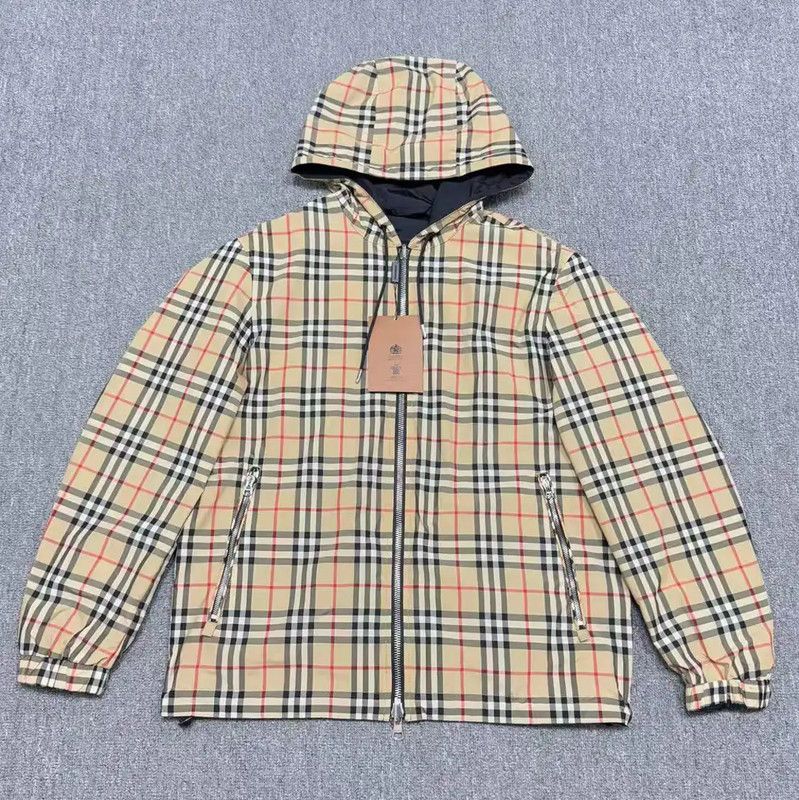 Burberry Burberry Brown Long Sleeve Jacket for Men Size US S / EU 44-46 / 1 - 1 Thumbnail