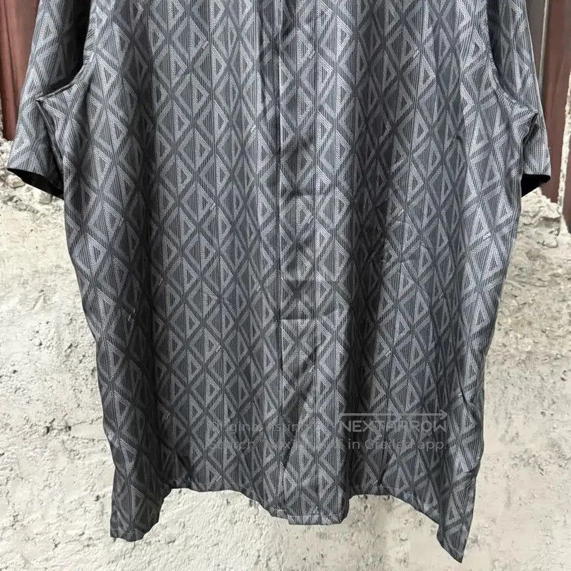 Dior Dior Gray Silk Short Sleeve Shirt . Size US M / EU 48-50 / 2 - 5 Thumbnail