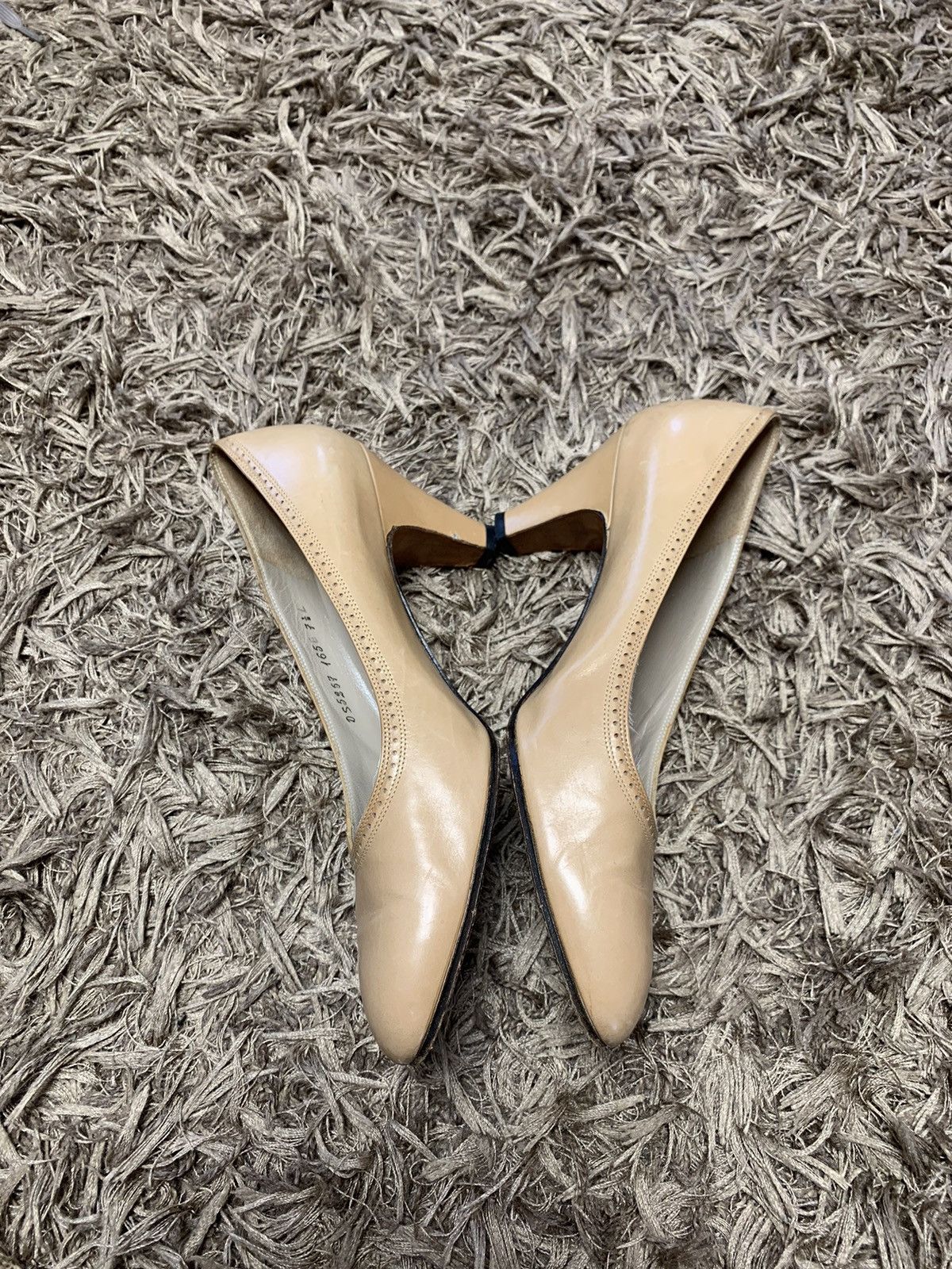 Salvatore Ferragamo Salvatore Ferragamo womens shoes 7.5 size Size US 7.5 / IT 37.5 - 7 Thumbnail
