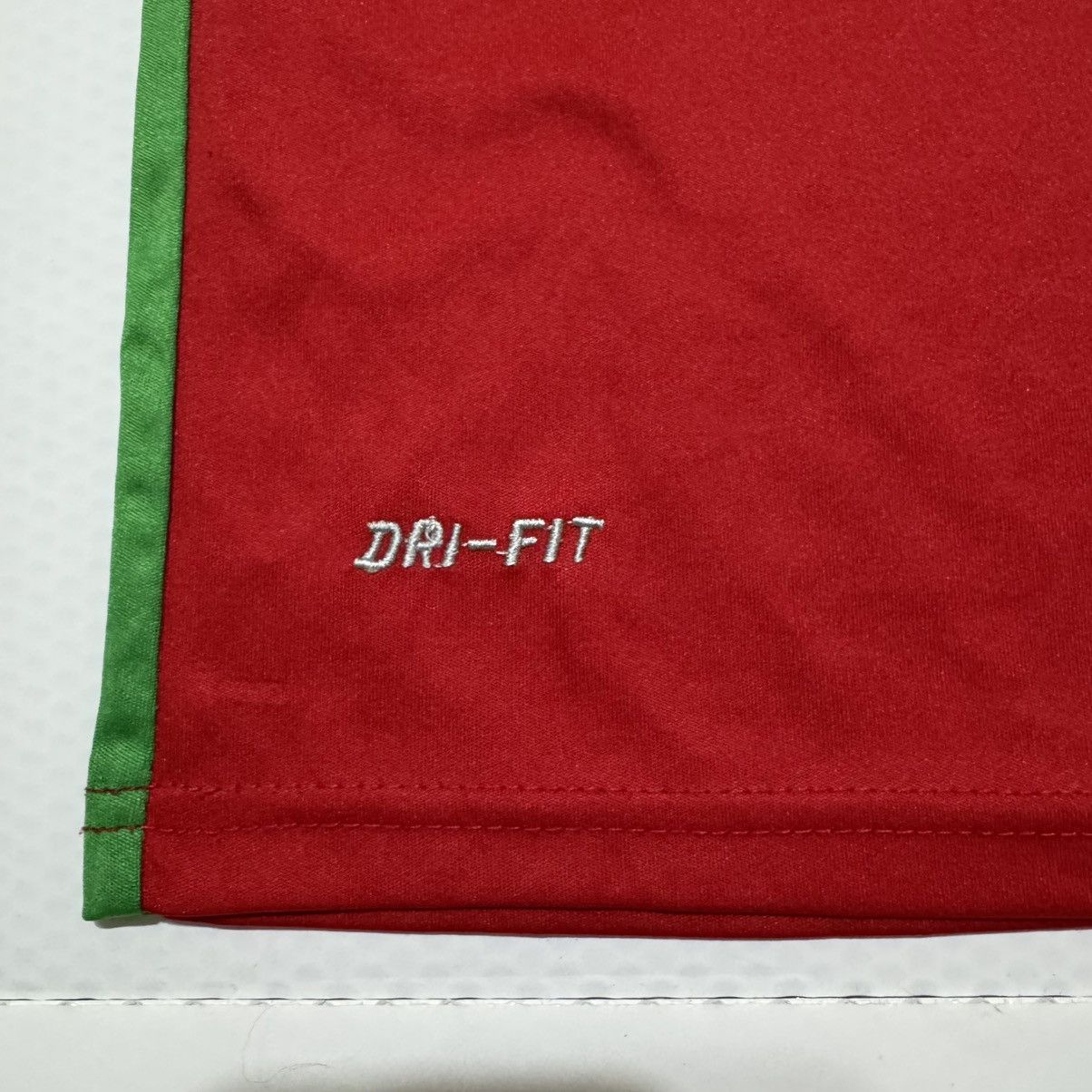 Nike Nike Portugal 2016 Euro Champions Football Jersey Size XS Size US XS / EU 42 / 0 - 5 Thumbnail