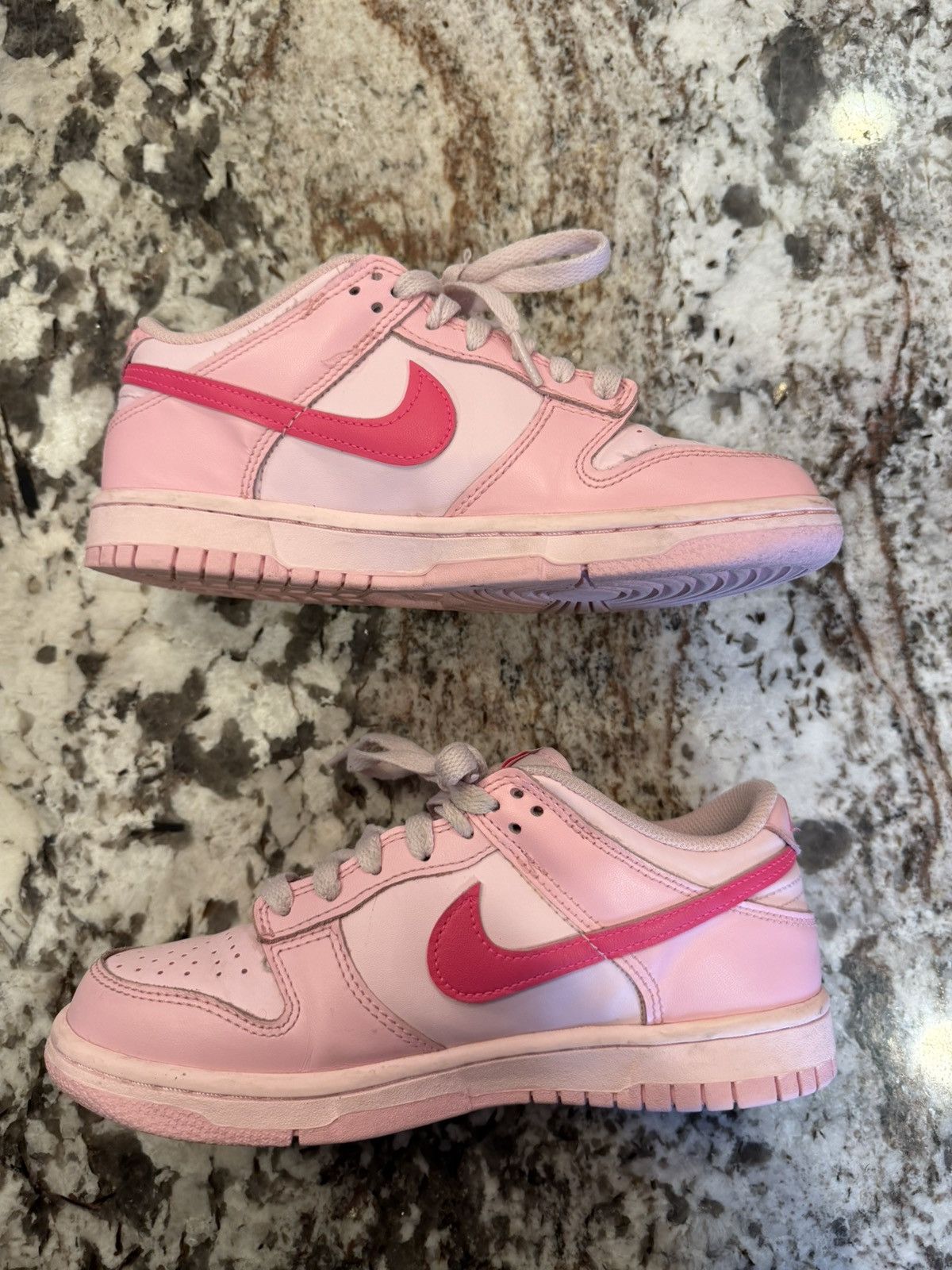 Nike Nike Dunk Low Med Soft Pink/Pink Foam Size US 6.5 / IT 36.5 - 2 Thumbnail