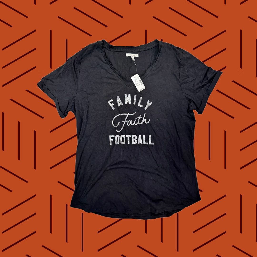 Vintage Maurices Women’s M Dark Gray V-Neck T-Shirt FAMILY Faith FOOTBALL Graphic Tee Shirt Size M / US 6-8 / IT 42-44 - 1 Thumbnail