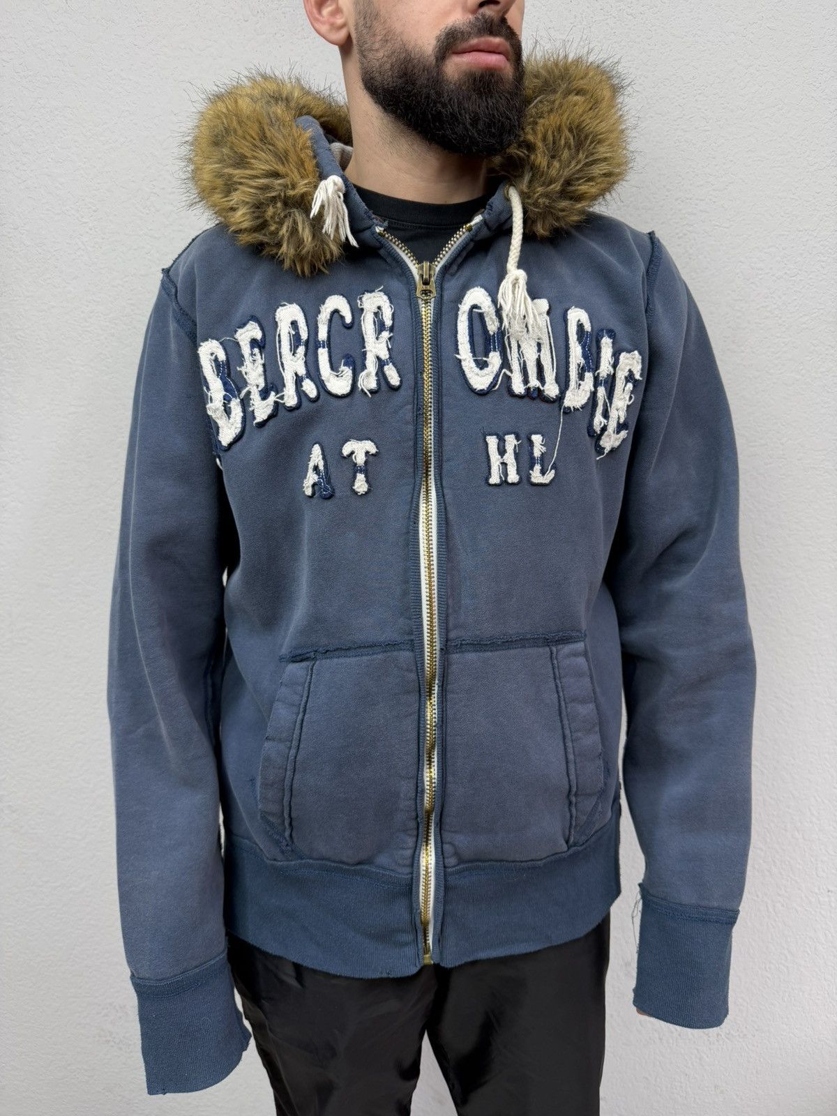 If Six Was Nine Vintage Abercrombie & Fitch Y2K 00s Fur Hoodie Ifsixwasnine Size US L / EU 52-54 / 3 - 1 Thumbnail