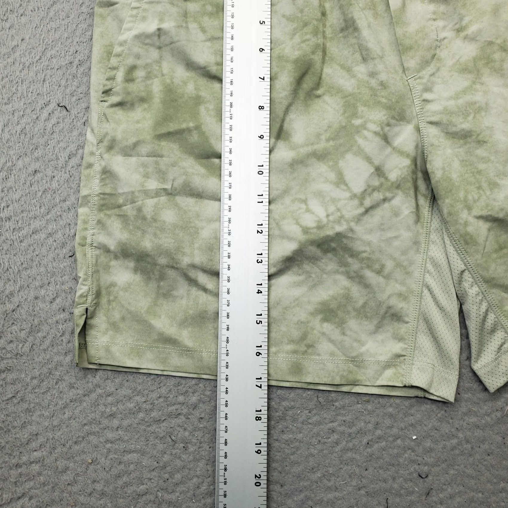 Fabletics Fabletics Shorts Mens L Multicolor Lined Side Slit Slash Pocket Elastic Waist Pull On Shirt? Size US 33 - 3 Thumbnail