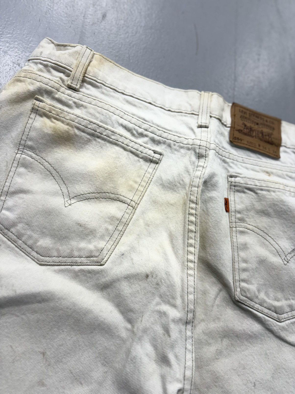 Levi's Vintage Clothing 90s Levis Jeans Mens 36x30* White Distressed 550 Orange Tab Size US 36 / EU 52 - 5 Thumbnail