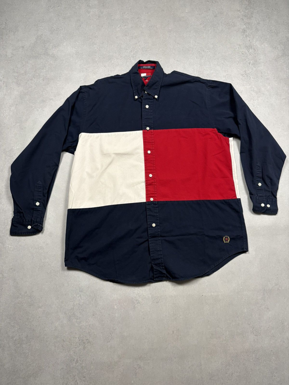 Tommy Hilfiger Vintage Tommy Hilfiger Big Flag Block 90s Shirt Saipan M Y2K Size US M / EU 48-50 / 2 - 2 Thumbnail