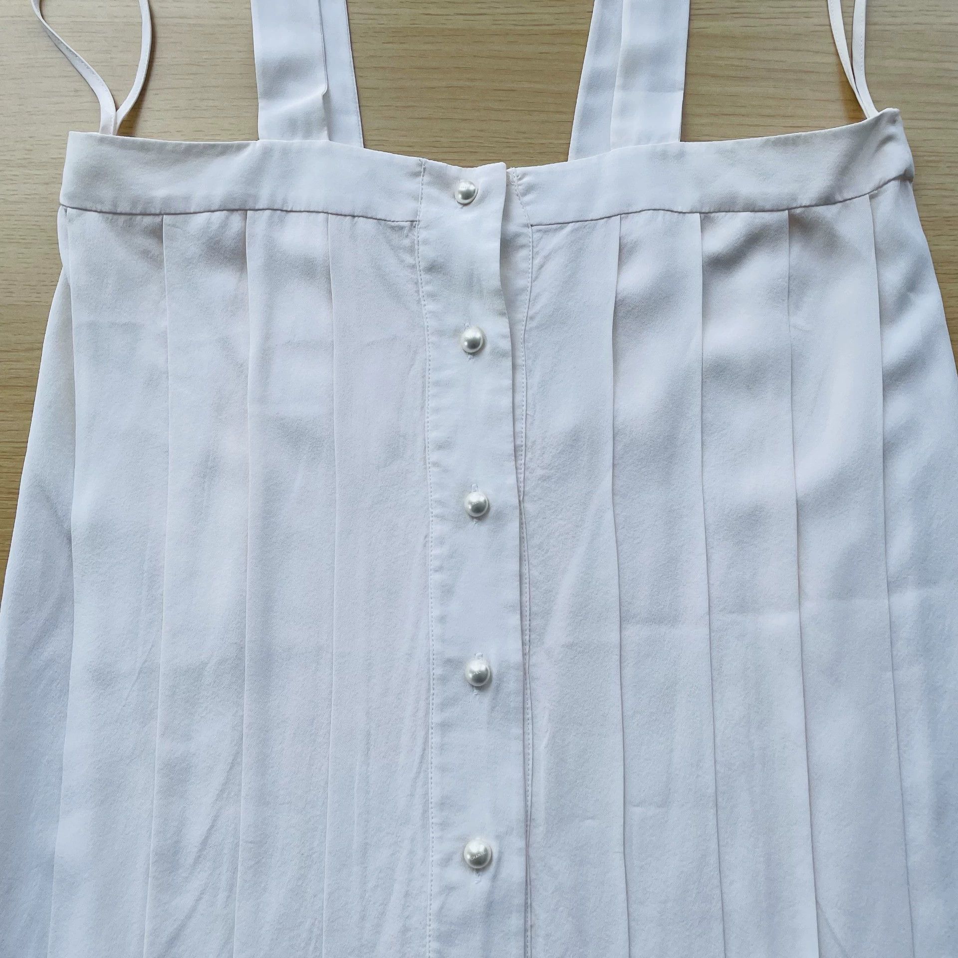 Chanel Chanel Pearl-Embellished Silk White Dress 38 (99 New) Size S / US 4 / IT 40 - 3 Thumbnail