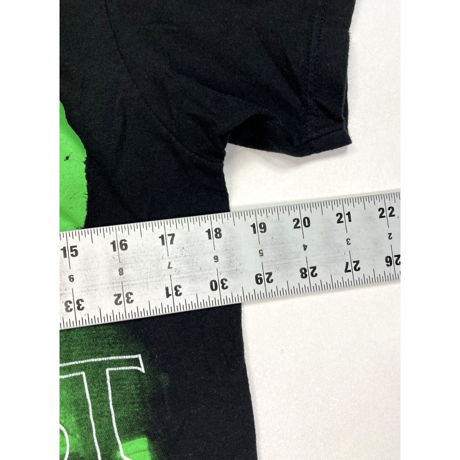 Vintage VINTAGE The Exorcist Graphic T-shirt Women Small Black Logo Green Short Sleeve Size S / US 4 / IT 40 - 6 Thumbnail