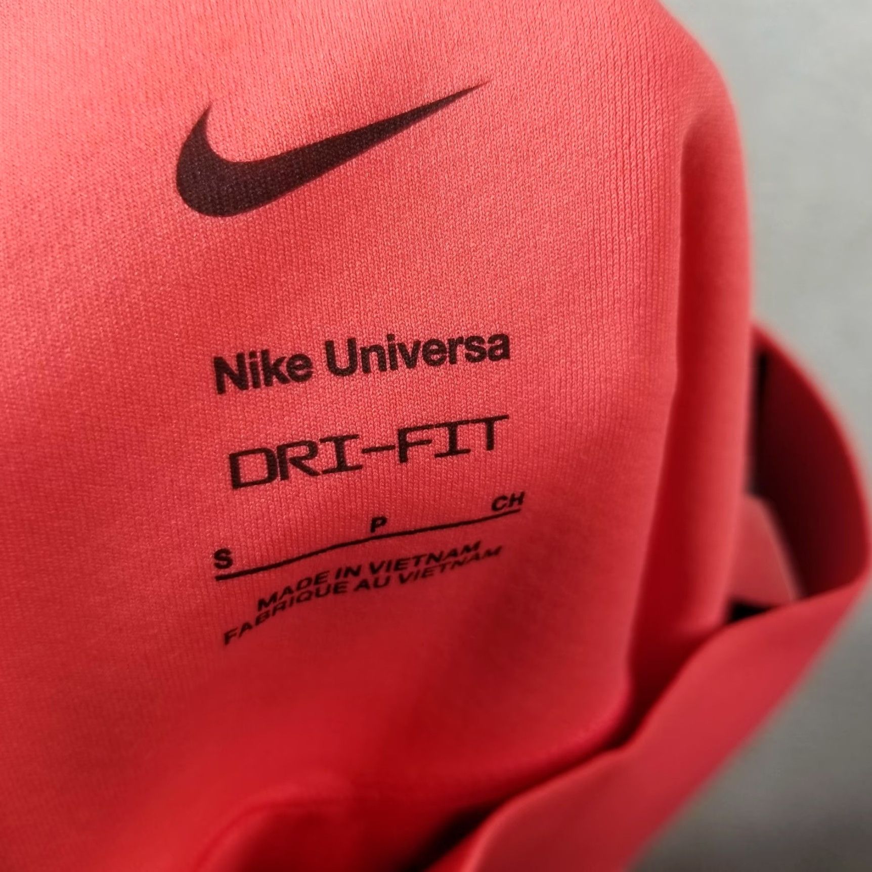 Nike Nike Leggings Women Small Red Dri-FIT Universa Pockets Yoga Running 25in Inseam High Rise Womens Size 28" / US 6 / IT 42 - 3 Thumbnail