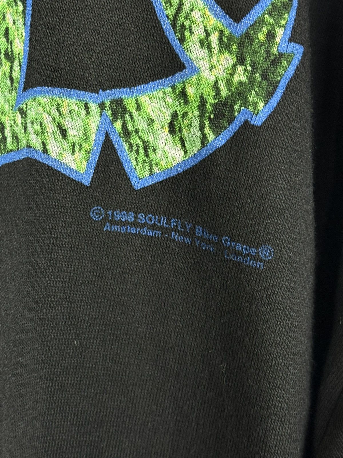 Band Tees 90s Vintage Soulfly 1998 Blue Grape Metal Band T-Shirt XXL Size US XXL / EU 58 / 5 - 6 Thumbnail