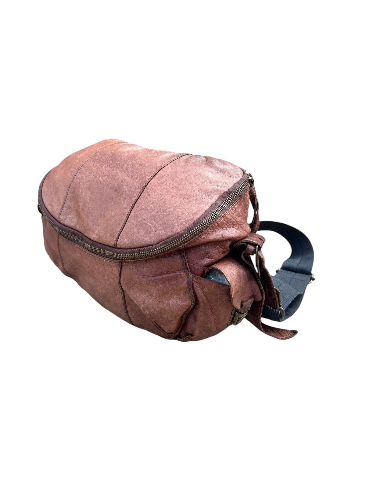 Leather Vintage Papillonner Japan Fade Patina Leather Messenger Bag Size ONE SIZE - 8 Thumbnail