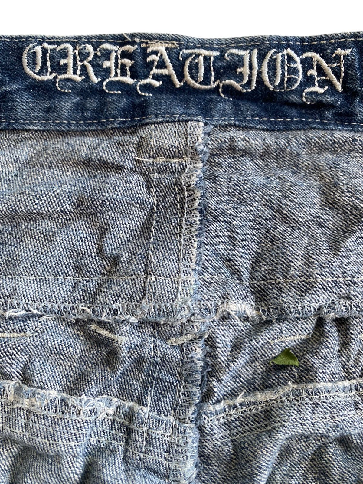 Skull Jeans by an Alchemist Deluxe Creation Skull Double Waist Distressed Short Jeans Size US 34 / EU 50 - 10 Thumbnail