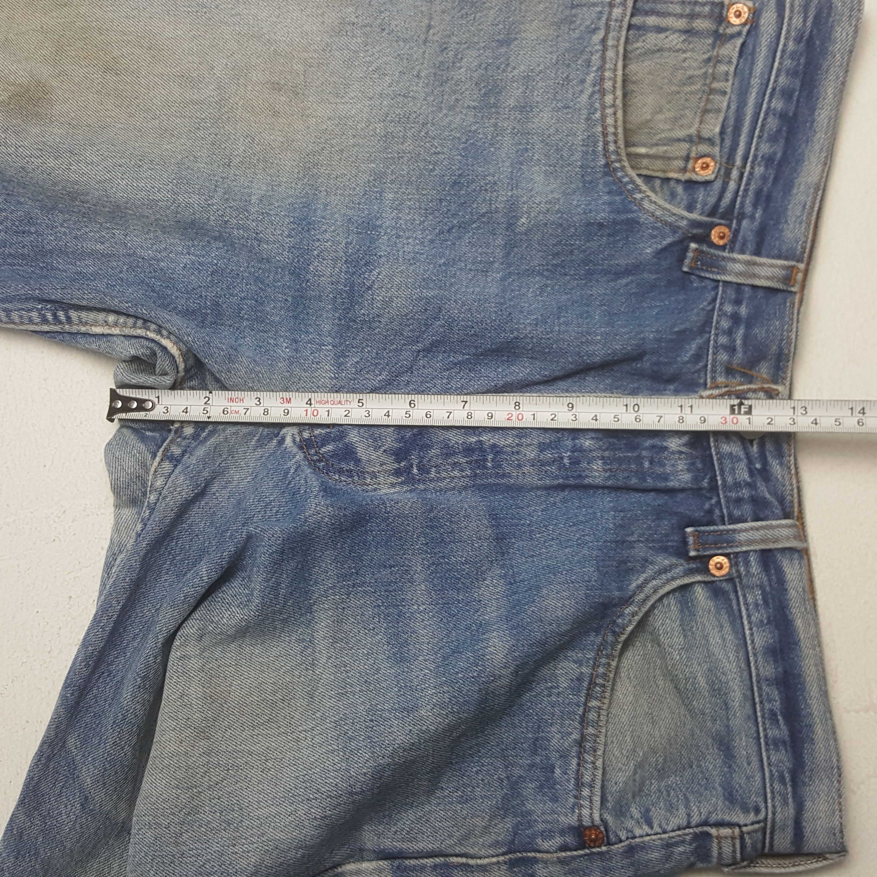 Vintage Levi's 501 Distressed Grunge Style Denim Jeans