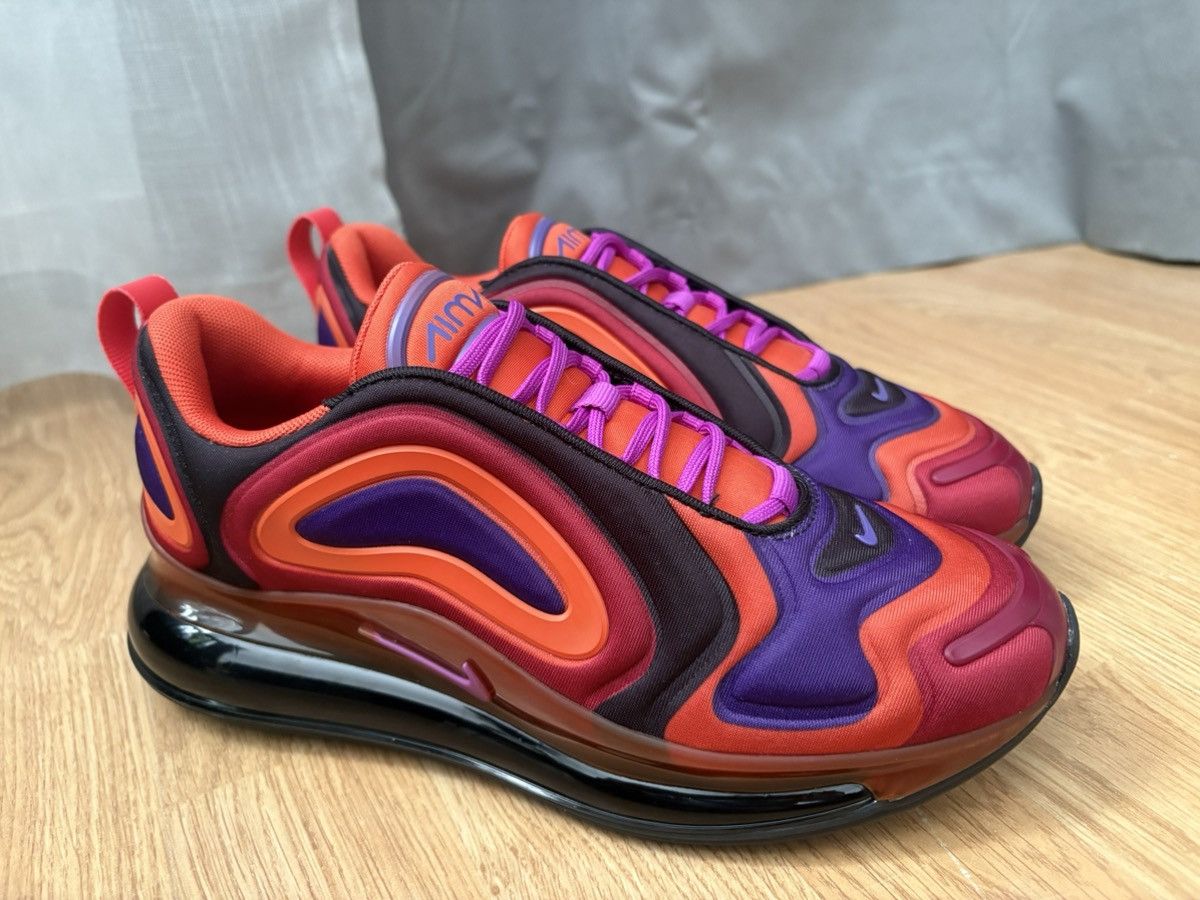 Nike UNRELEASED SAMPLE Nike Air Max 720 Vivid Purple Track Red Size US 7 / IT 37 - 1 Thumbnail