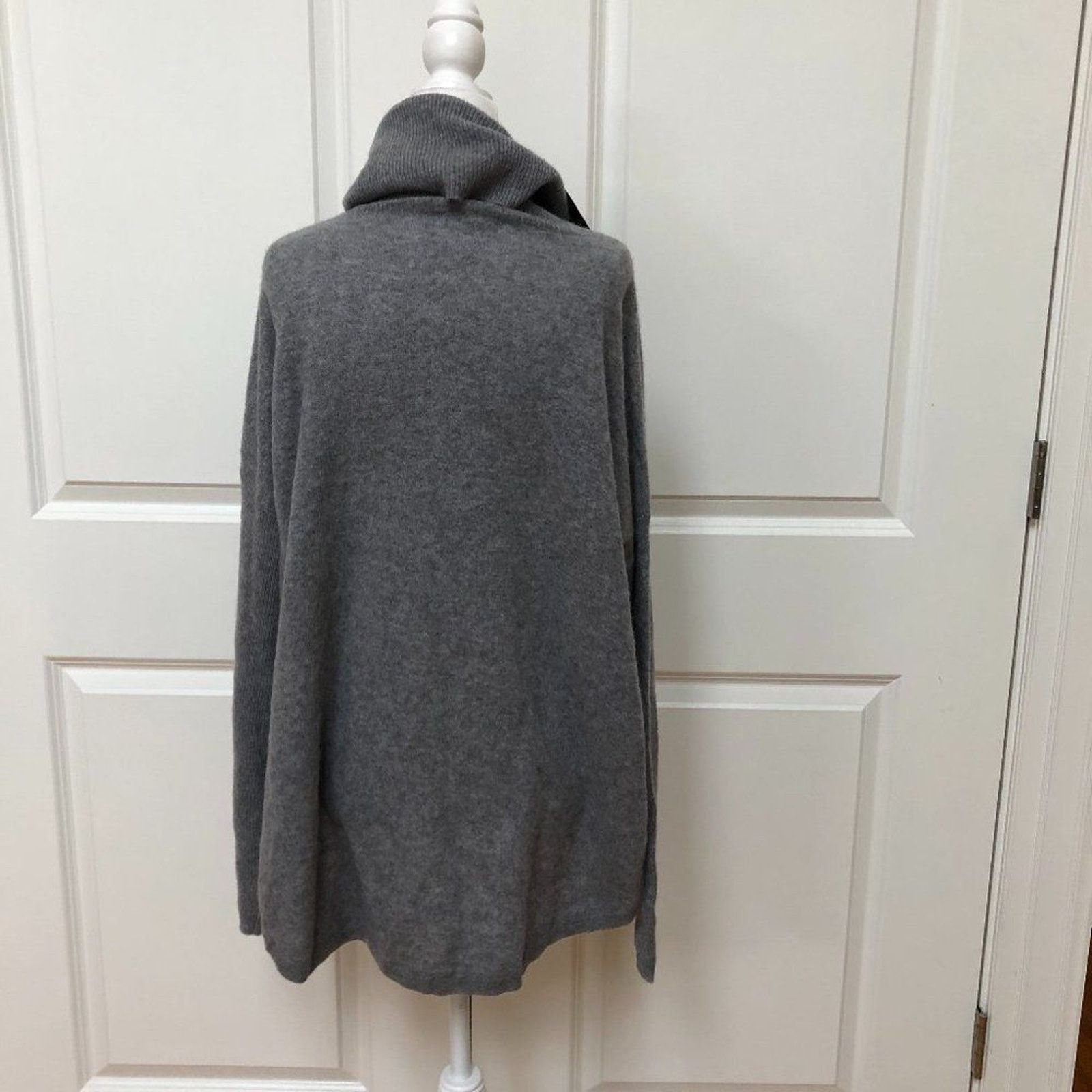 Saks Fifth Avenue Cowlneck Cashmere Sweater from Saks Fifth Avenue Size M / US 6-8 / IT 42-44 - 6 Thumbnail