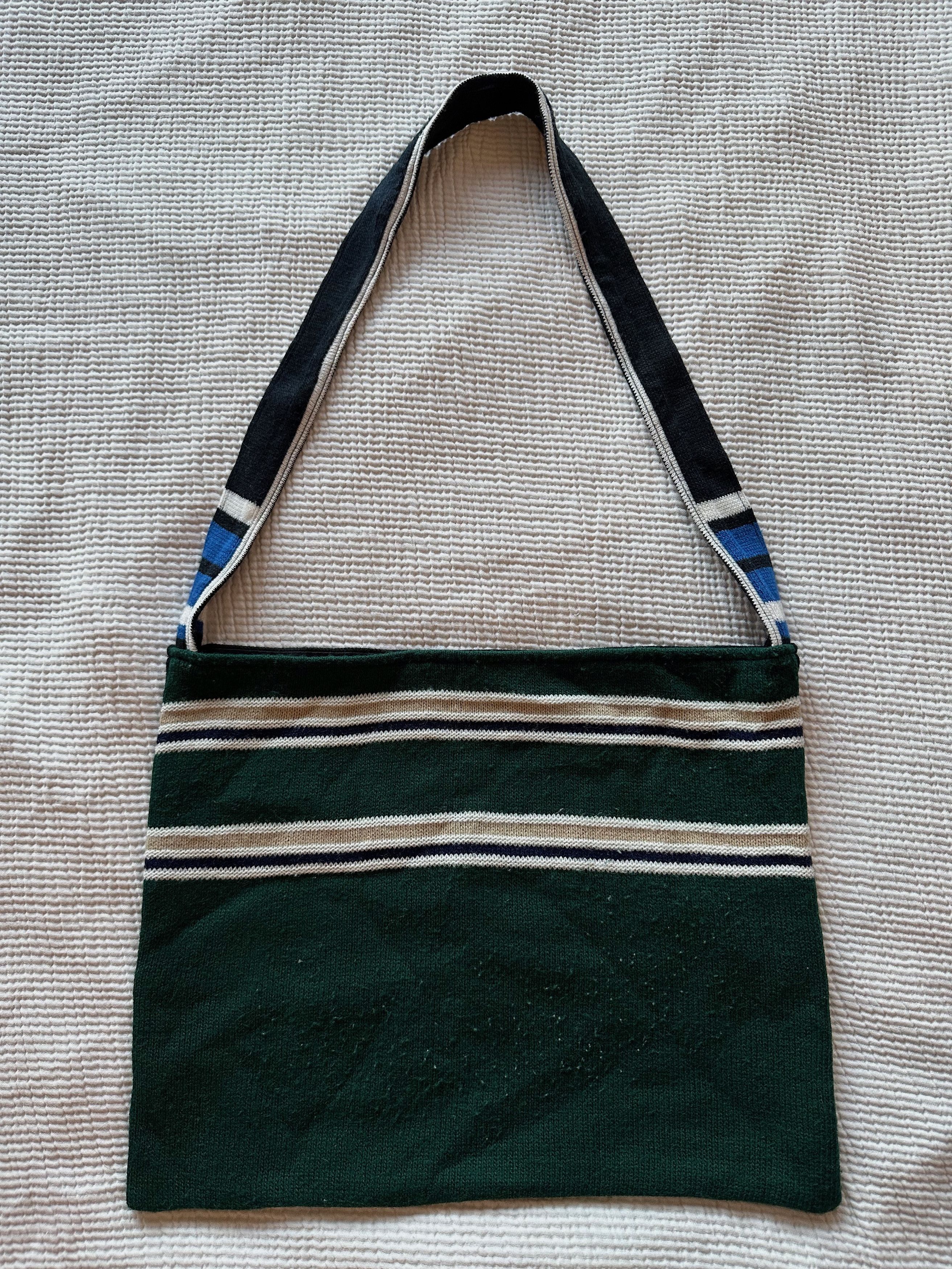Comme des Garcons × Swarovski Knitted Tote Bag with Swarovski 'CDG' Logo Size ONE SIZE - 3 Thumbnail