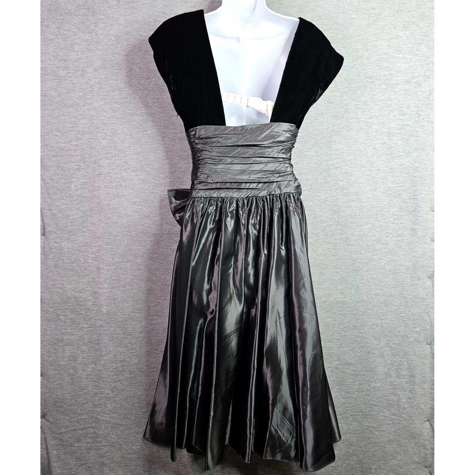 Velvet Vintage Patty O’Neil Grey Black Satin Velvet Cocktail Dress 7/8 Made USA Size M / US 6-8 / IT 42-44 - 6 Thumbnail