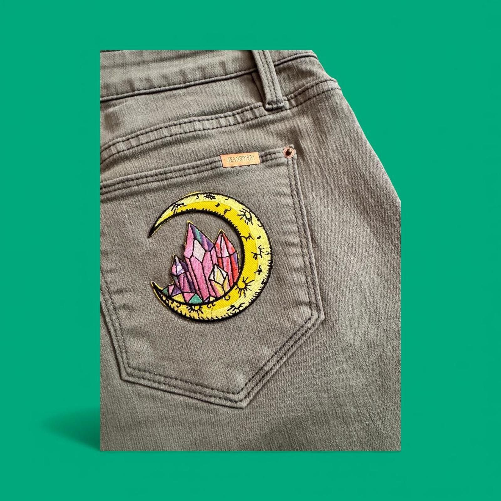 Other Upcycled Magical Patch Shorts – Size 12 (Jeanswest) Size 30" / US 8 / IT 44 - 4 Thumbnail