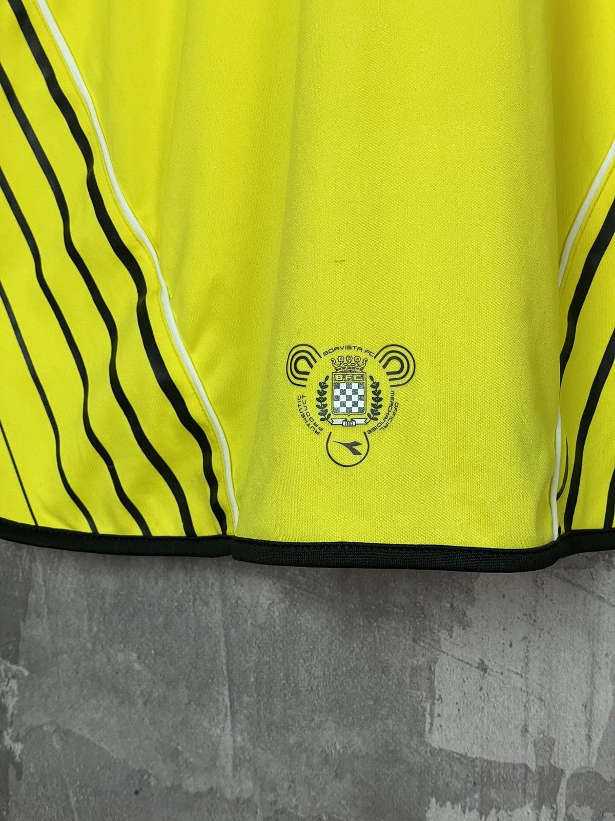 Diadora × Vintage BOAVISTA 2007 2008 Away Football Soccer Jersey Diadora Sz XL Size US XL / EU 56 / 4 - 14 Thumbnail