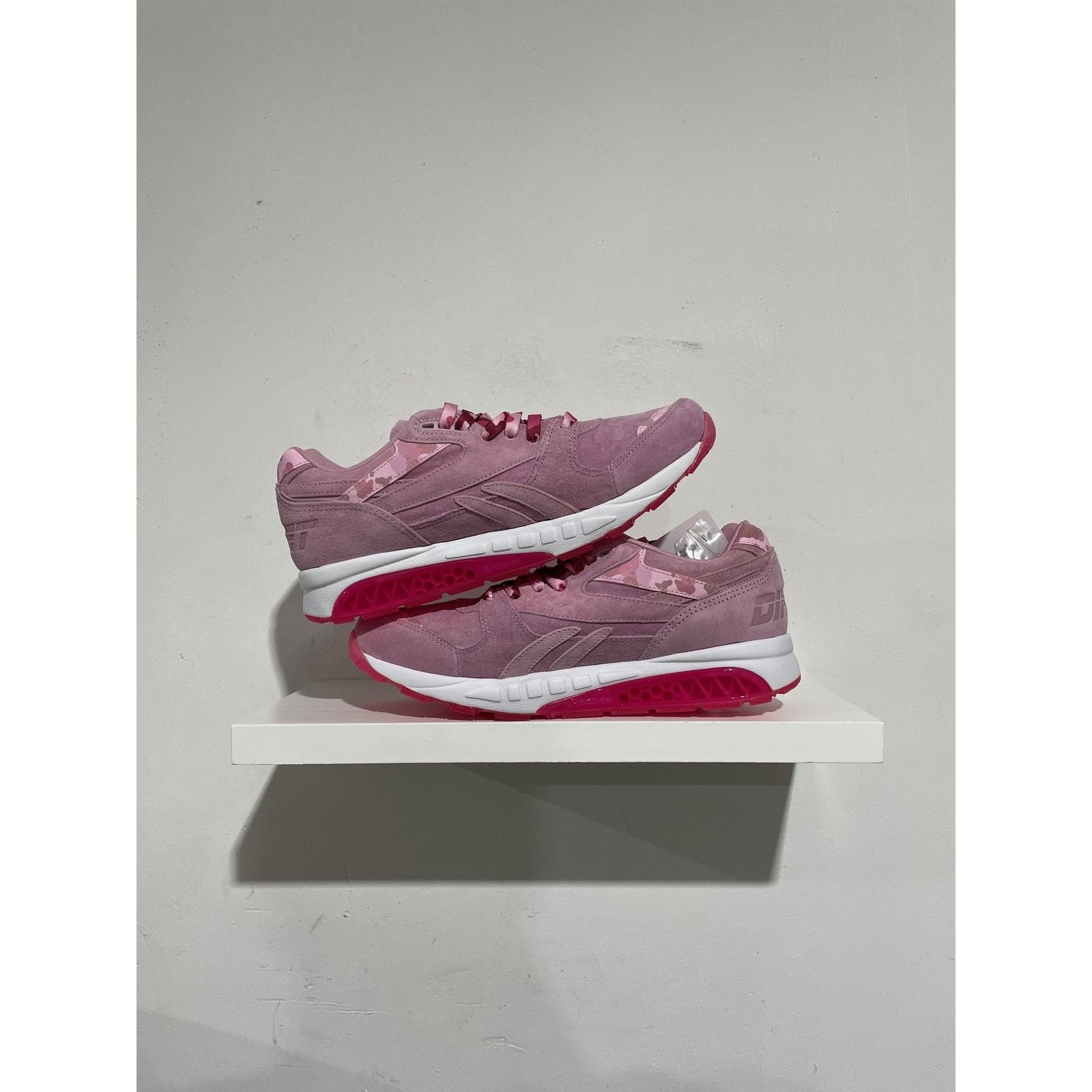 REEBOK VENTILATOR DIPSER CAMRON FLEEBOK 2 PINK SIZE 9.5 NEW