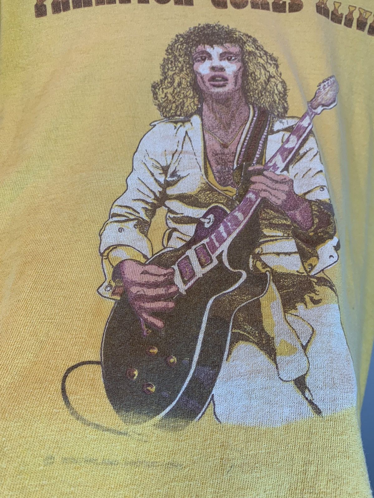 Band Tees × Vintage *RARE* Vintage 1976 Peter Frampton Comes Alive Band T-Shirt Size US S / EU 44-46 / 1 - 3 Thumbnail