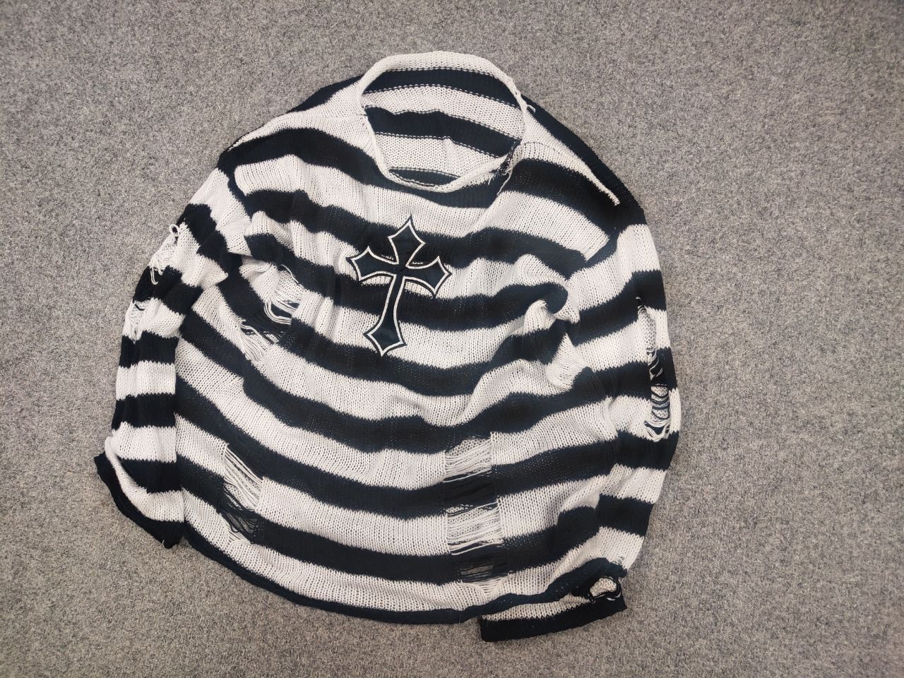 If Six Was Nine Vintage Punk Cros Y2K grunge Oversized knit Sweater Hysteric Size US XL / EU 56 / 4 - 4 Thumbnail