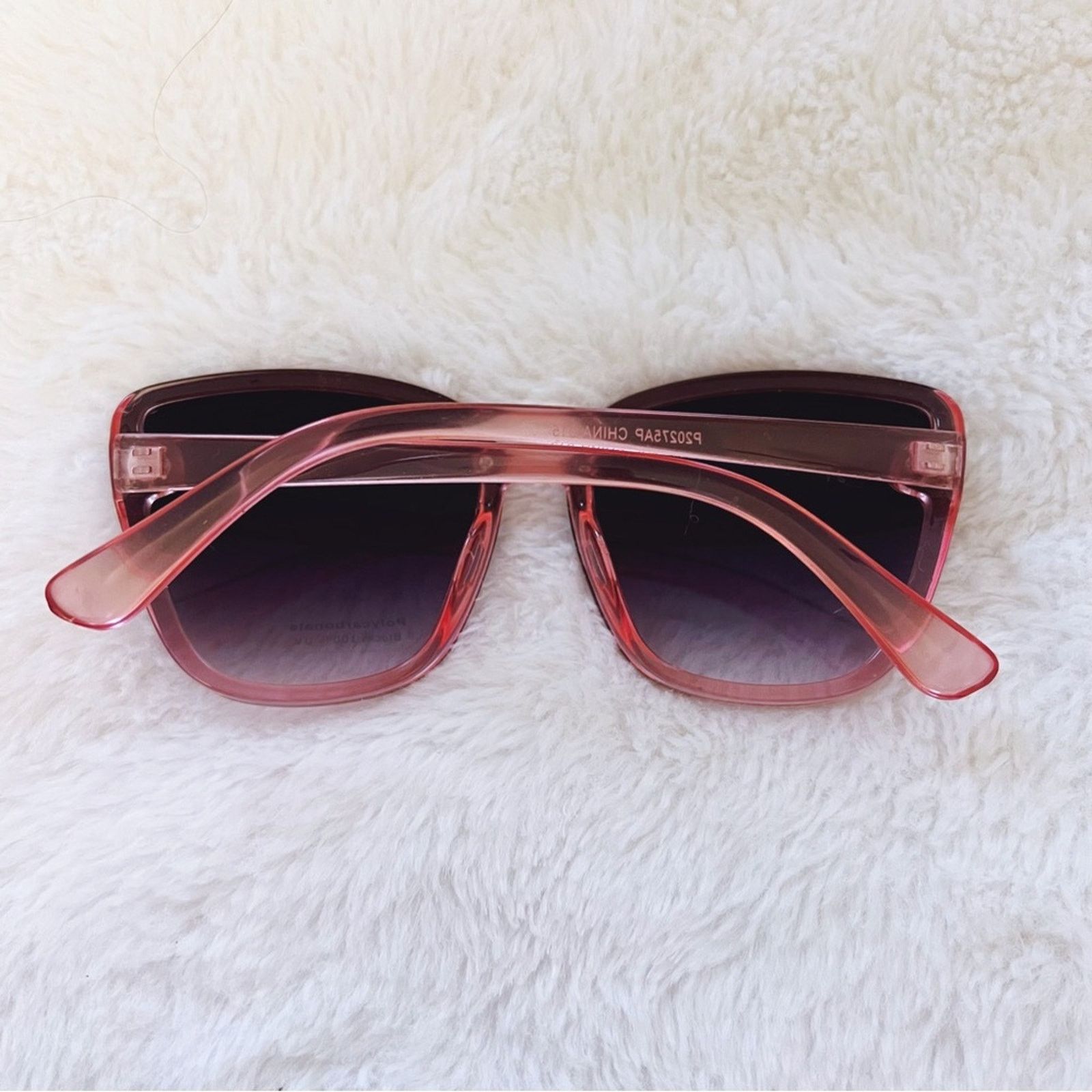 Other Giselle Black & Pink Oversized Cat Eye Sunglasses Size ONE SIZE - 6 Thumbnail