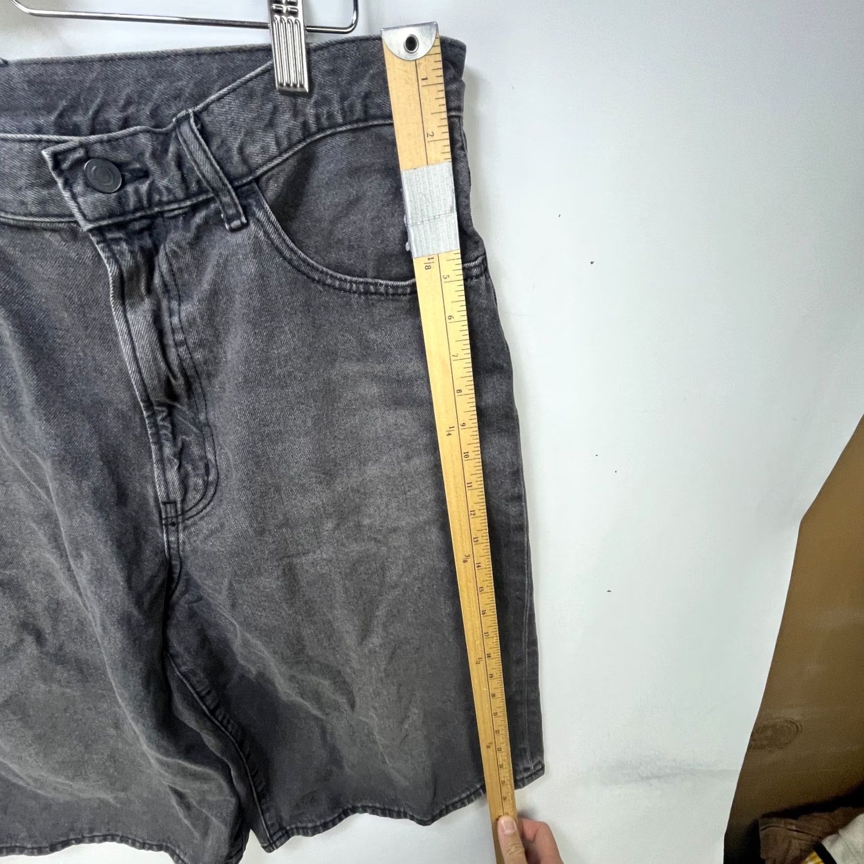Uniqlo VINTAGE GU Washed Black Denim Baggy Skate Jean Shorts 34 Uniqlo Mens Size US 34 / EU 50 - 5 Thumbnail