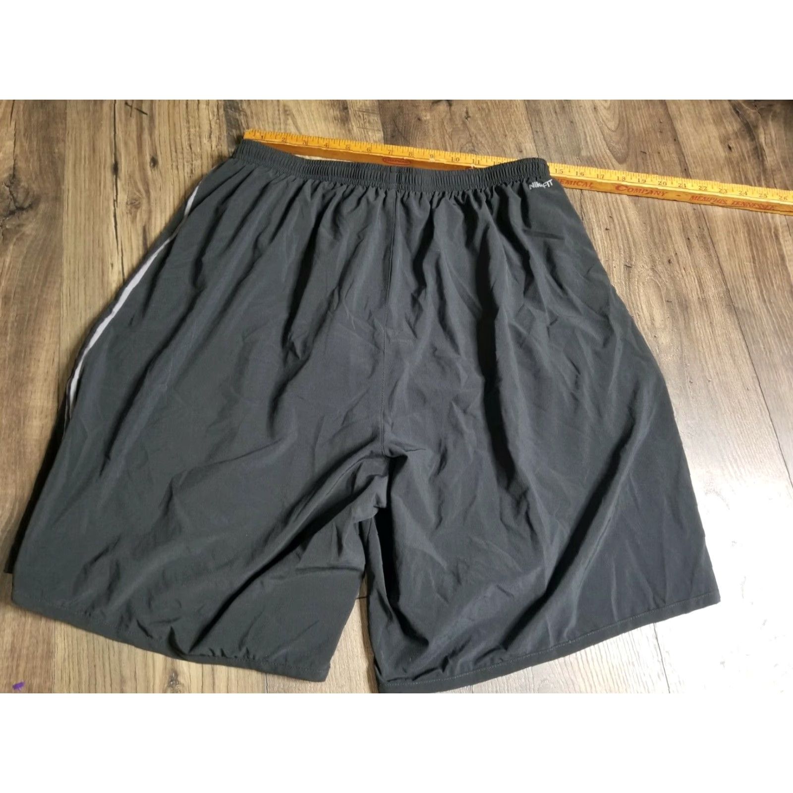 Nike Nike Fit Dry Men's Running Shorts 2XL Black Striped Reflective Lightweight Moisture Wicking Size US 39 - 2 Thumbnail