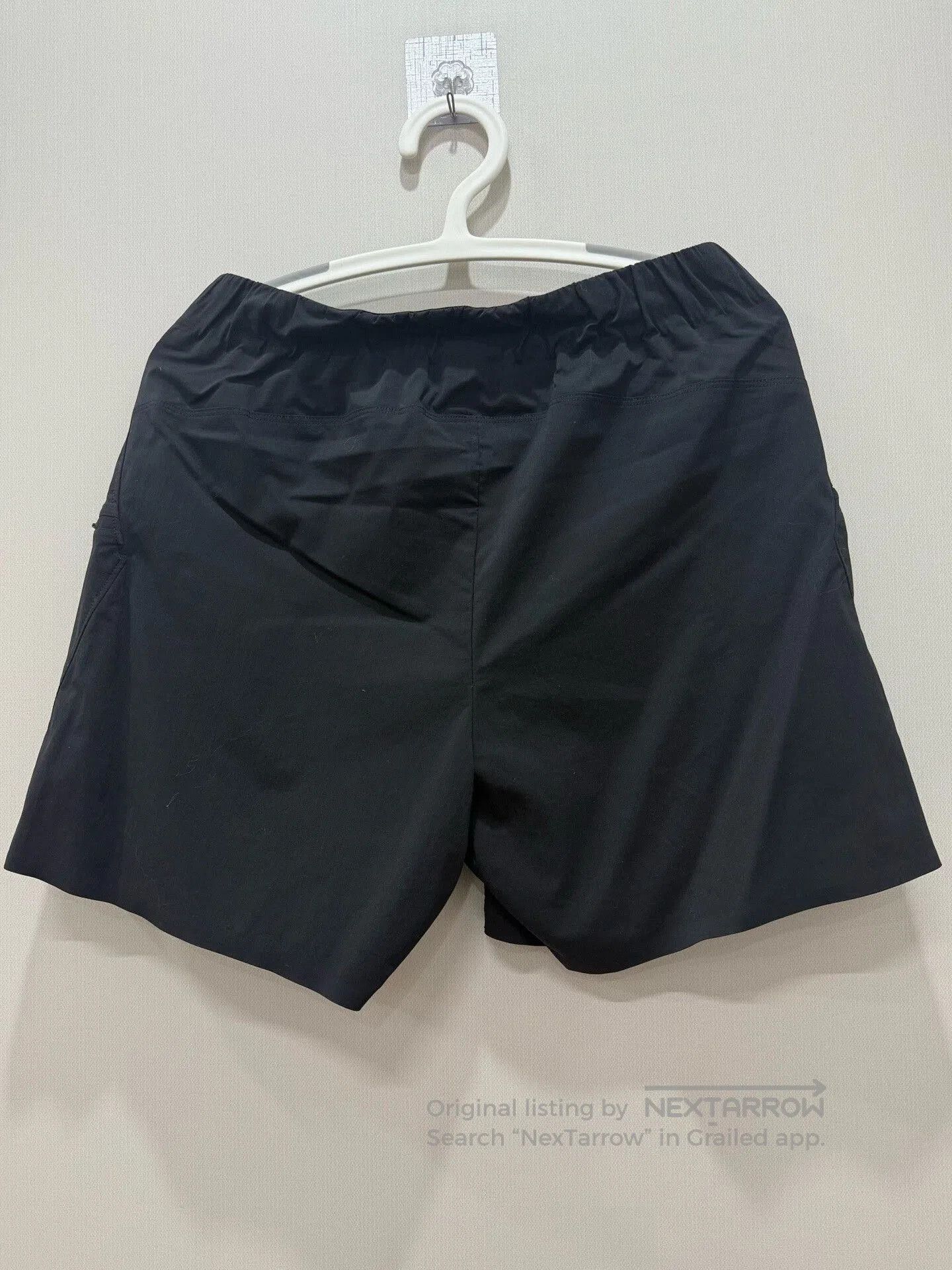 Arc'teryx Arcteryx Women's Short Jacket. Size 28" / US 6 / IT 42 - 2 Thumbnail