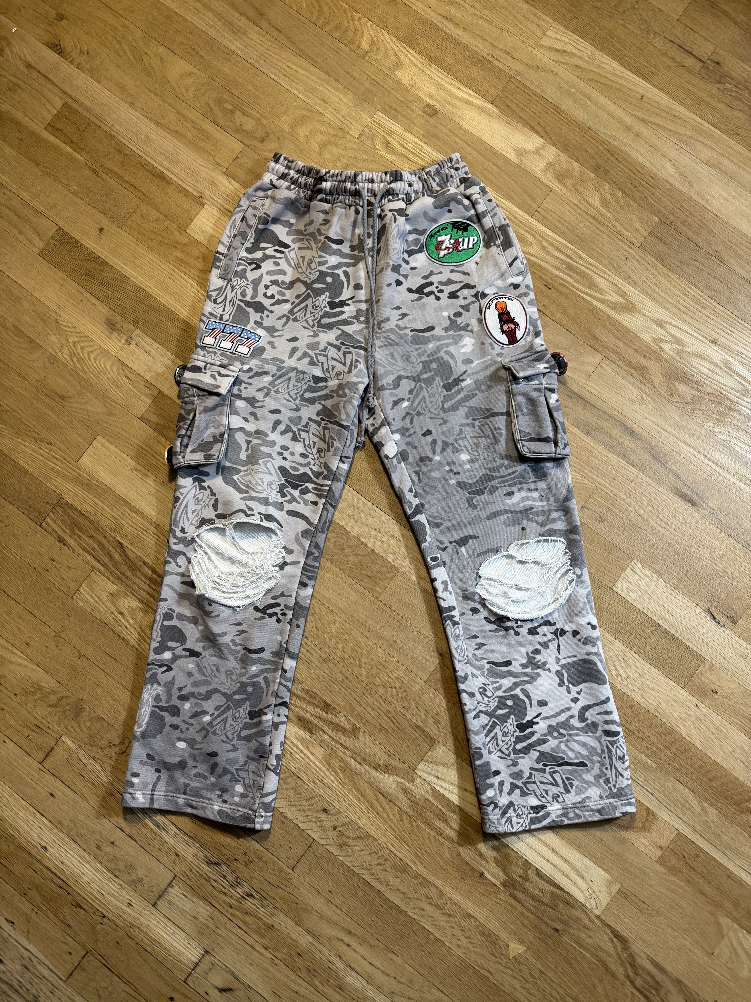 TRIPLE SEVENS Triple Sevens Patchwork 7s Camo Cargosweats Size US 32 / EU 48 - 1 Thumbnail