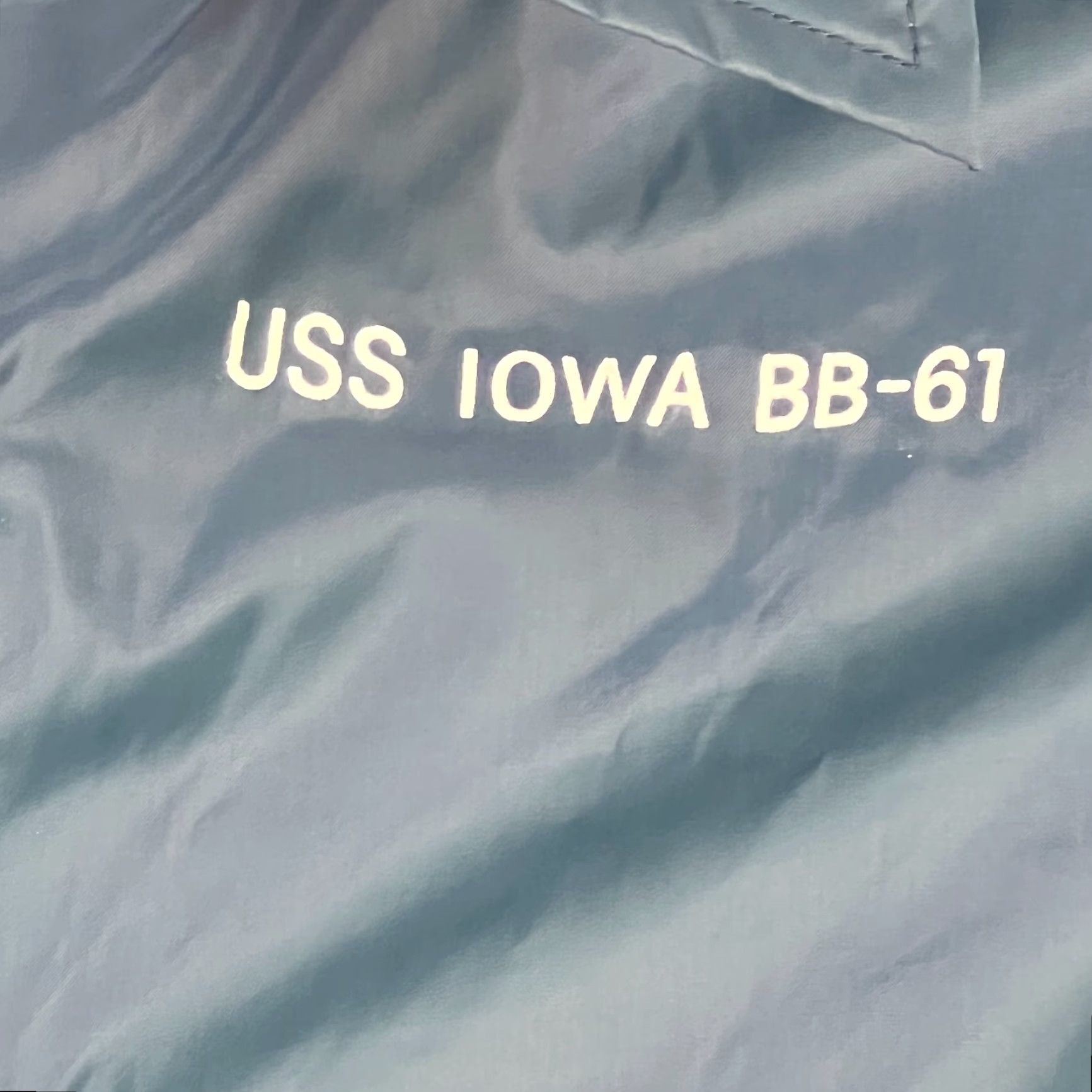Vintage VINTAGE NAVY USS IOWA BB-61 Mens Windbreaker Jacket M Blue Snap Button Windbreaker USA Made Size US M / EU 48-50 / 2 - 3 Thumbnail