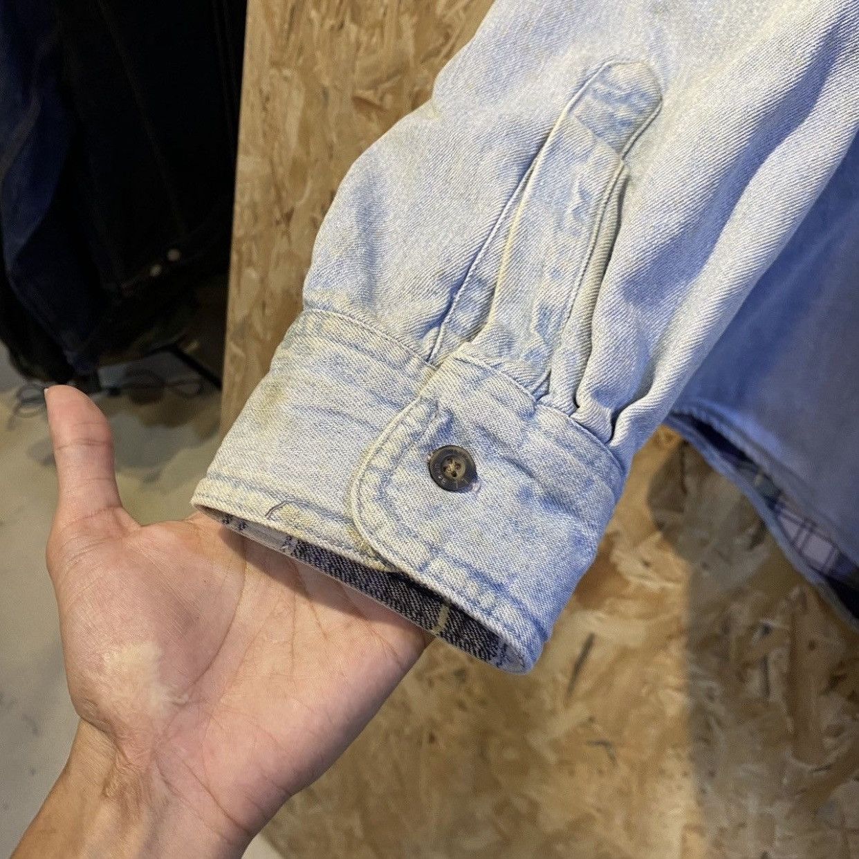 L.L. Bean × Vintage Vintage 90s LL Bean Heavy Cotton Button Shirt Denim USA Size US L / EU 52-54 / 3 - 7 Thumbnail
