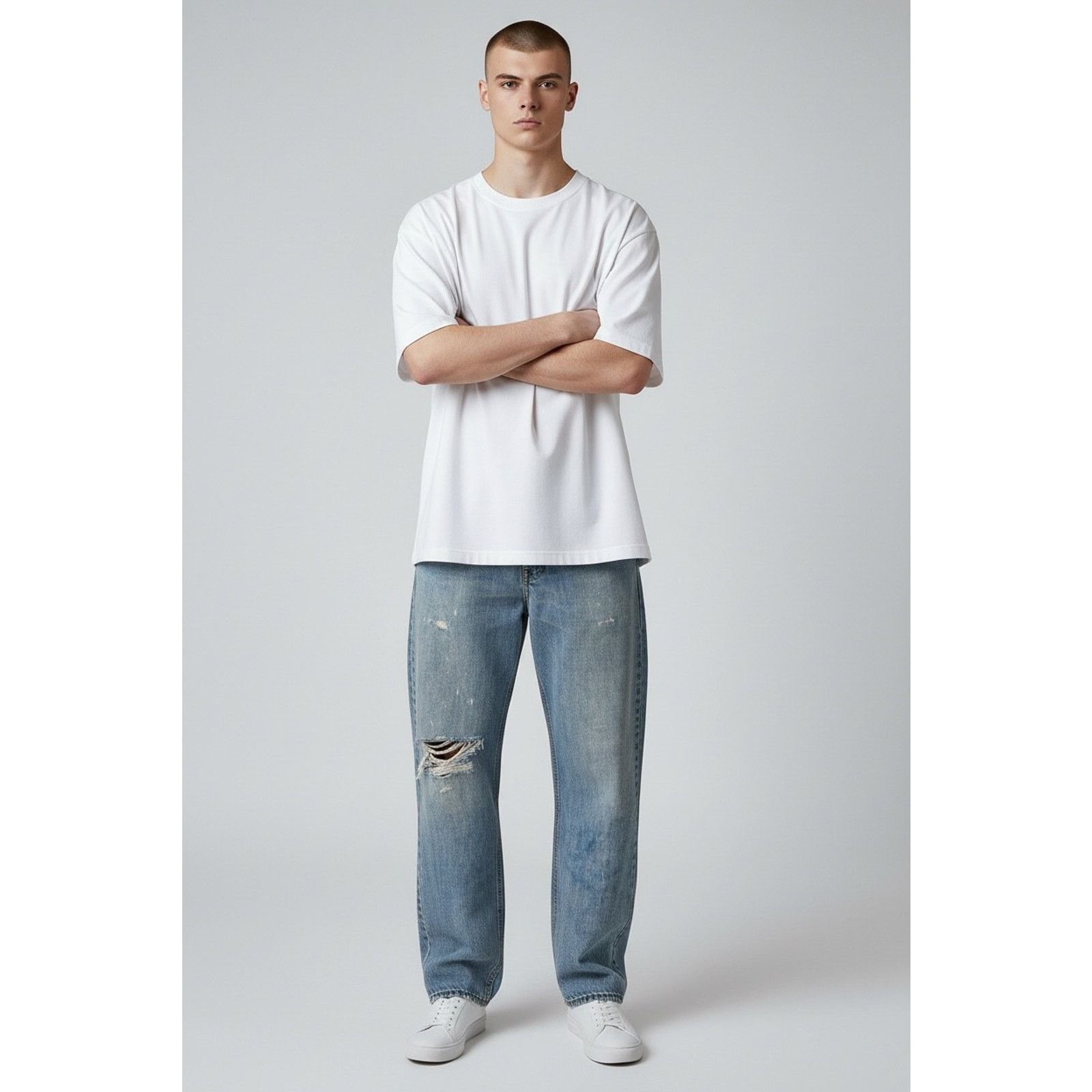 Levi's VTG Levi’s 570 Baggy Fit Jeans 34x34 Light Wash Y2K Size US 34 / EU 50 - 2 Thumbnail