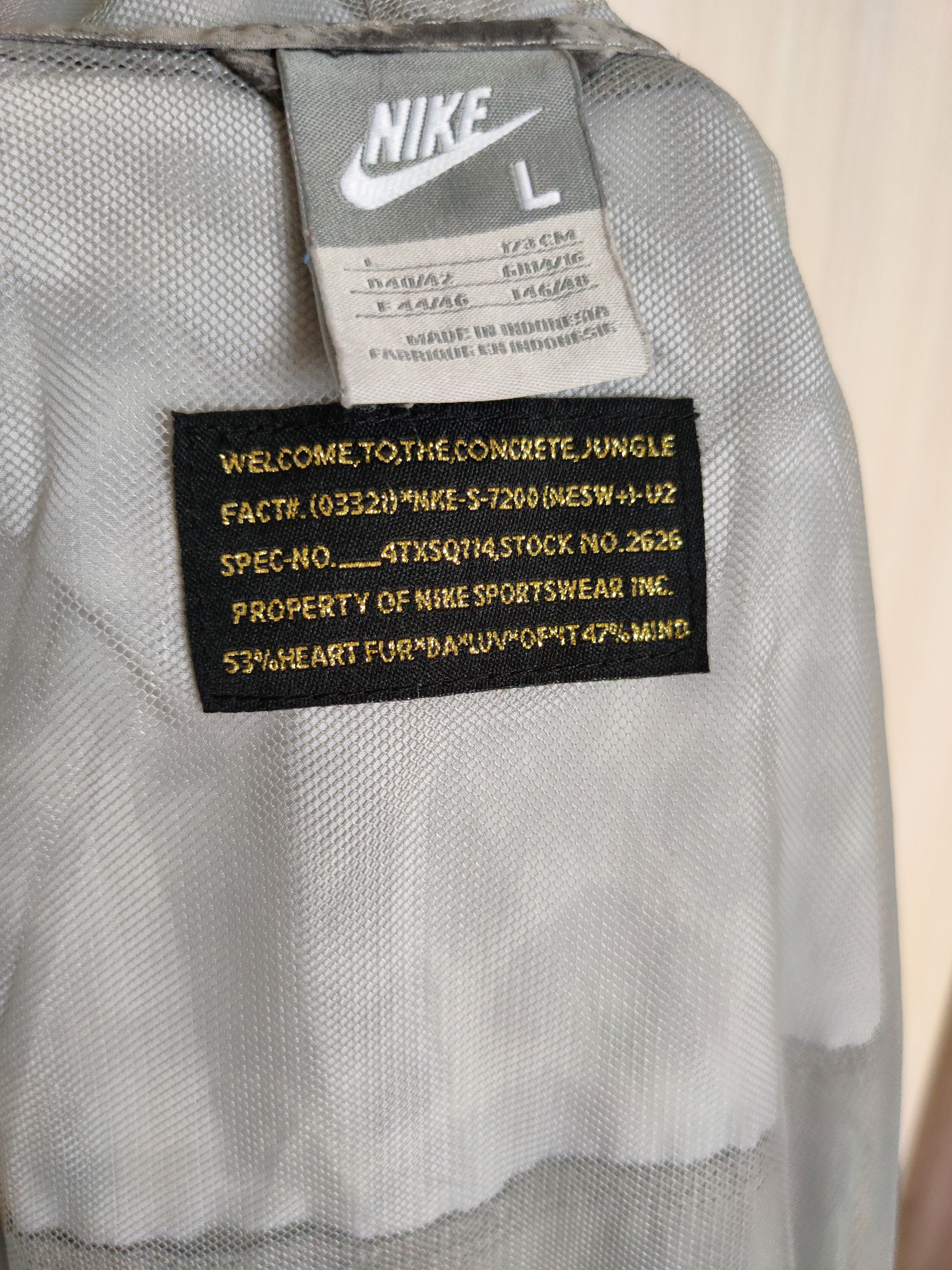 Nike Vintage y2k Nike Lightweight Sports Jacket Nike Zip Hoodies Size M / US 6-8 / IT 42-44 - 13 Thumbnail
