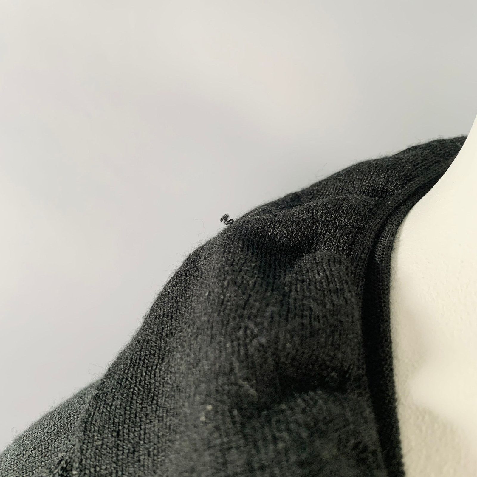 Neiman Marcus Size XL Black Acrylic Wool Ruffled Open Front Cardigan Size XL / US 12-14 / IT 48-50 - 4 Thumbnail