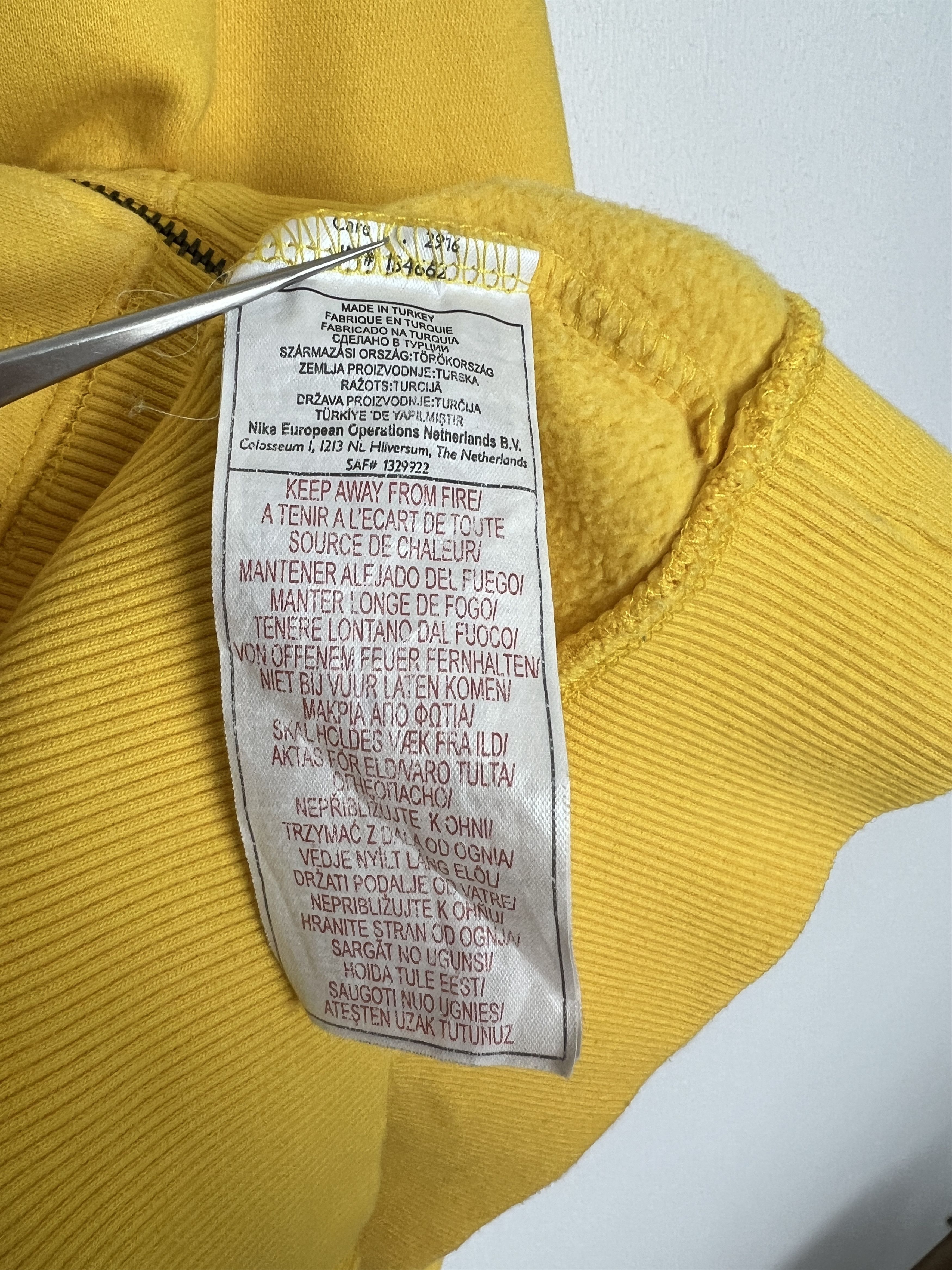 Nike Vintage Nike Team Brazil Football Jacket Soccer Track Top Size US M / EU 48-50 / 2 - 10 Thumbnail