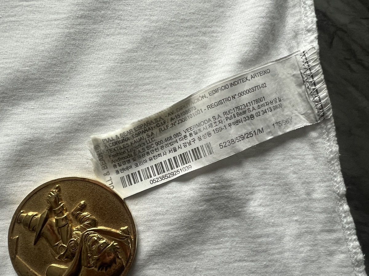 Pull & Bear Pull Bear : Urban Theory Alternative Culture Art Size US M / EU 48-50 / 2 - 16 Thumbnail