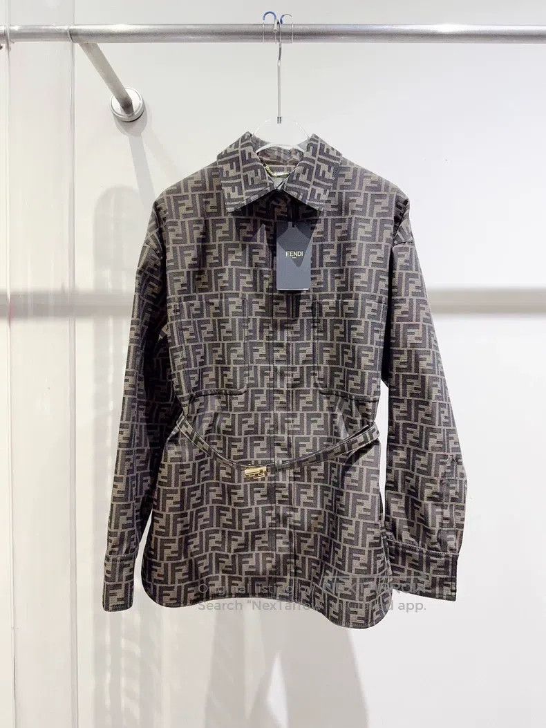 Fendi Fendi Autumn/Winter 2023 jacket coat Size XS / US 0-2 / IT 36-38 - 1 Thumbnail