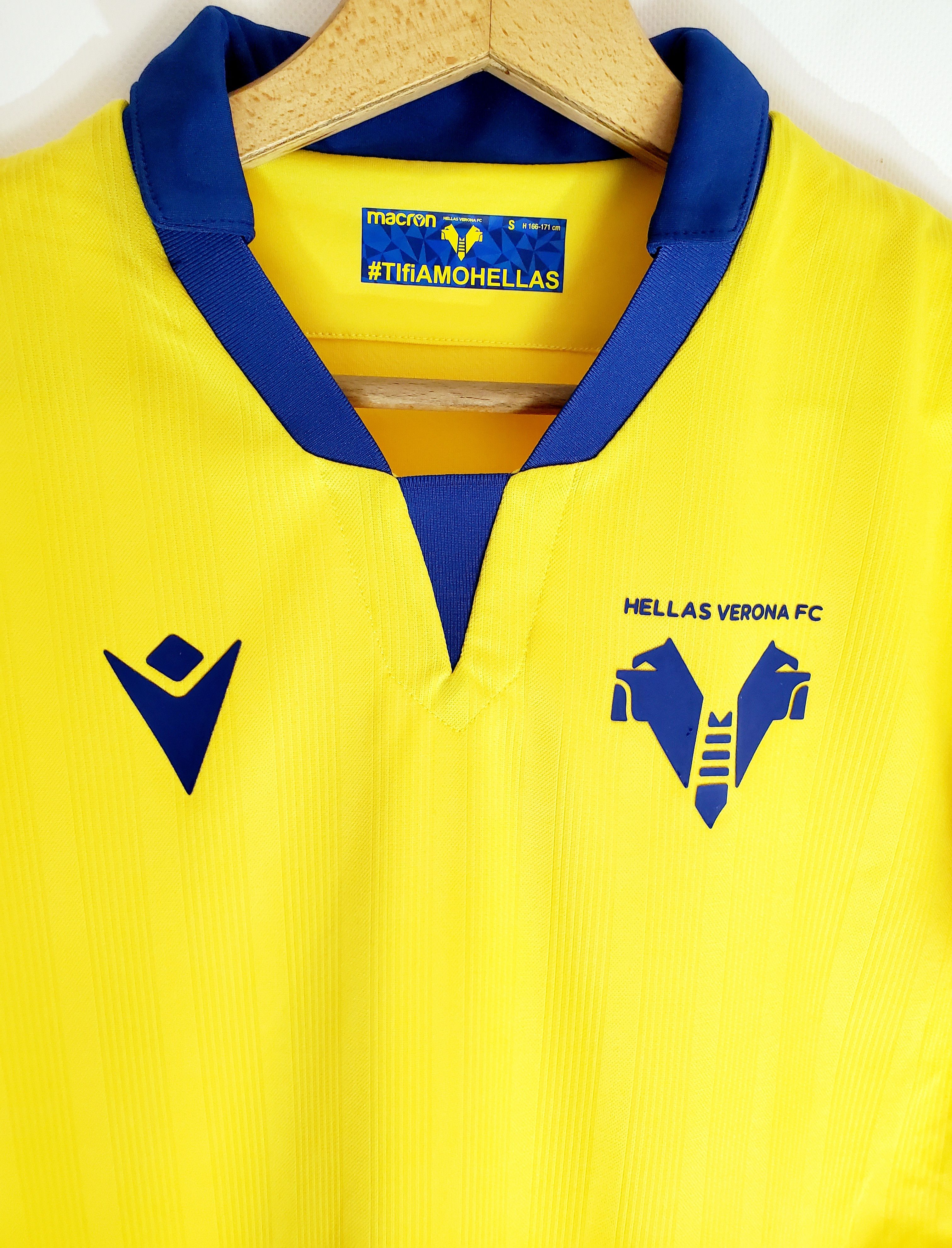 Macron Hellas Verona Authentic Macron 2020/21 Away perfect conditio Size US S / EU 44-46 / 1 - 2 Thumbnail