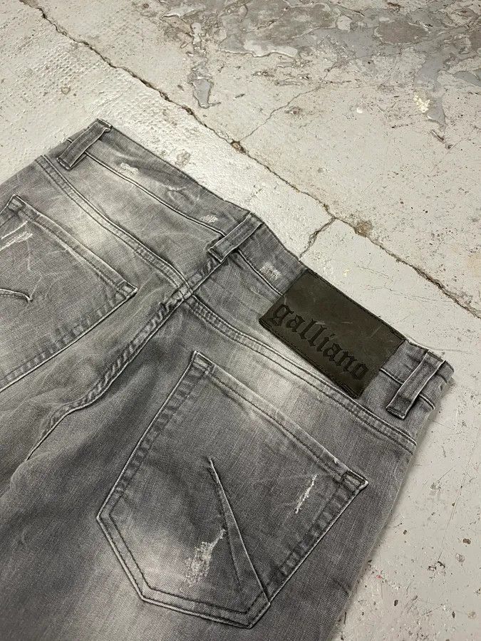 John Galliano SS2013 John Galliano Grey Denim Distressed Slim Jeans Size US 32 / EU 48 - 9 Thumbnail