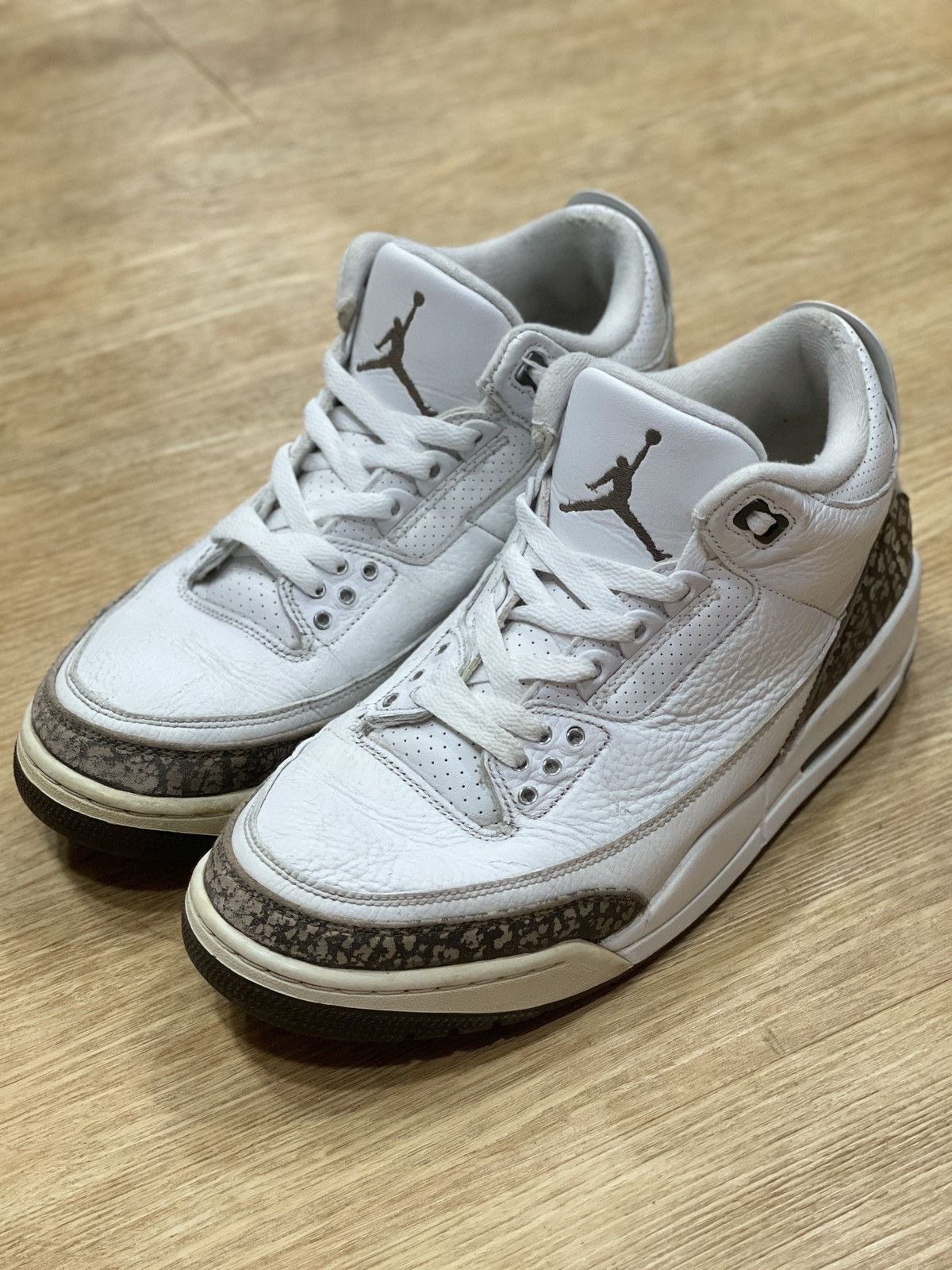Pre-owned Jordan Nike Air Jordan 3 Mocha Retro 2018 Shoes In White