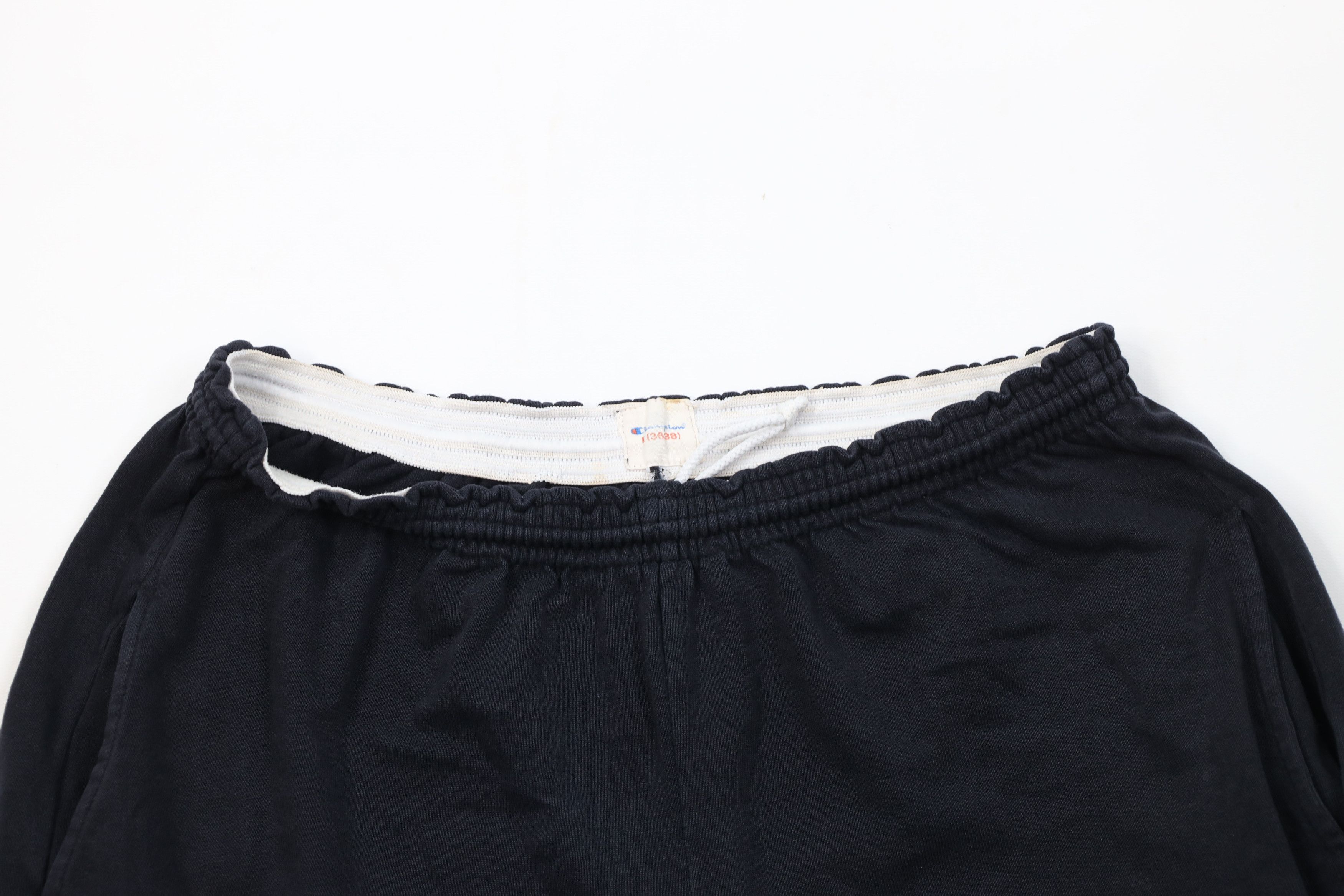 Champion Vintage 90s Champion Heavyweight Above Knee Shorts Black Size US 34 / EU 50 - 2 Thumbnail