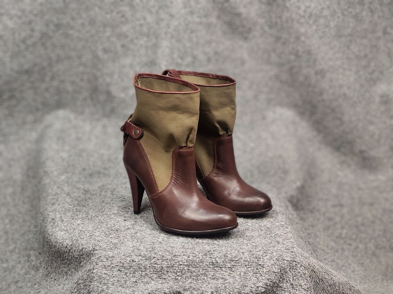 Diesel Black Gold Diesel Black Gold Military Green Leather canvas Heeled Boots Size US 8 / IT 38 - 2 Thumbnail