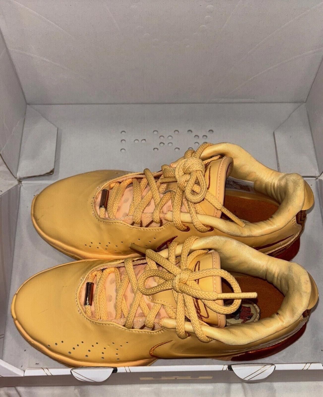 Nike Nike LeBron XXI Women 7.5 Melon Tint/Monarch “Dragon Pearl” Size US 6 / EU 39 - 2 Thumbnail