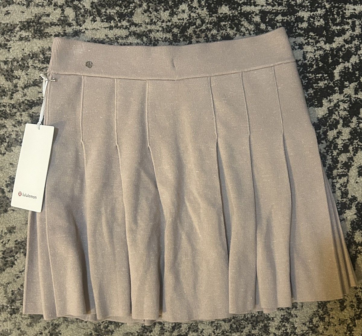 Lululemon Lululemon Ribbed Merino Wool Pleated Skirt Heathered Mink Size 31" - 4 Thumbnail
