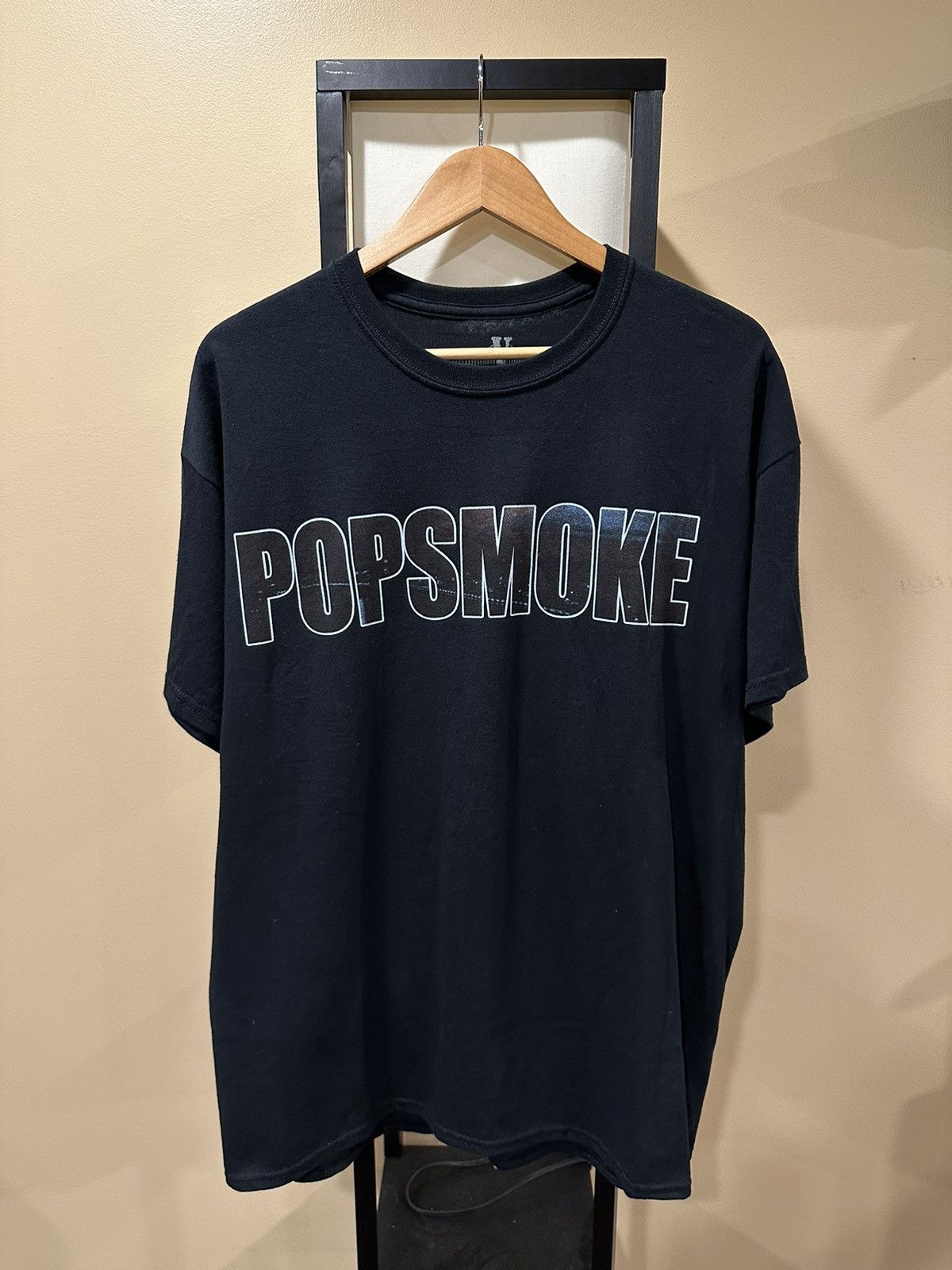 Rap Tees Vlone x Pop Smoke Wraith Logo Black T-Shirt Size US XL / EU 56 / 4 - 1 Thumbnail