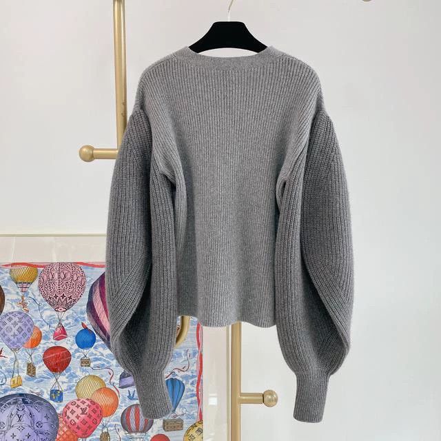 Loewe loewe Gray knitted top 2506-Nextarrow Size US M / EU 48-50 / 2 - 2 Thumbnail